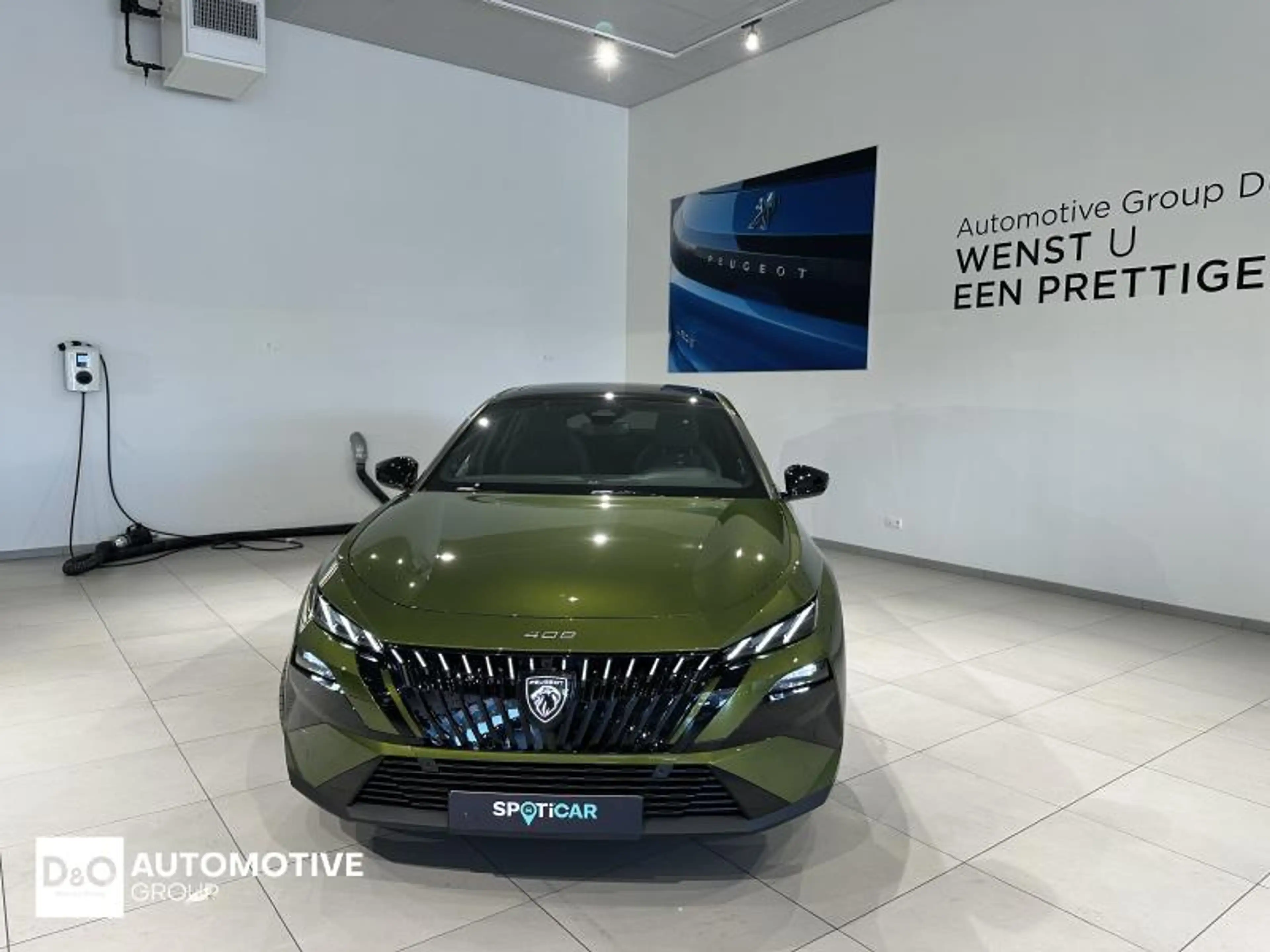 Peugeot 408 gt exclusive hybrid — photo 4