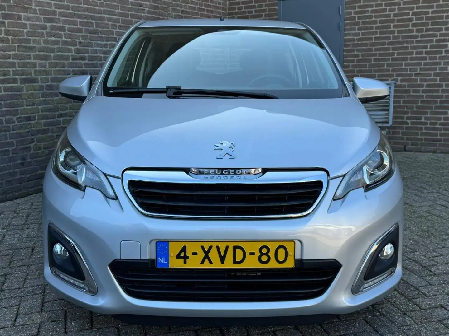 Peugeot 108 1.2 VTi Allure 6mnd Garantie • Lmv Led Scherm Crui Gris - 2