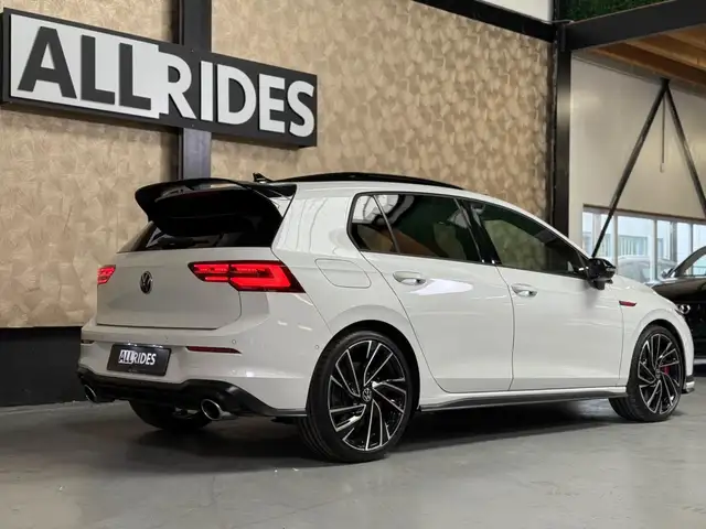Volkswagen Golf view 10