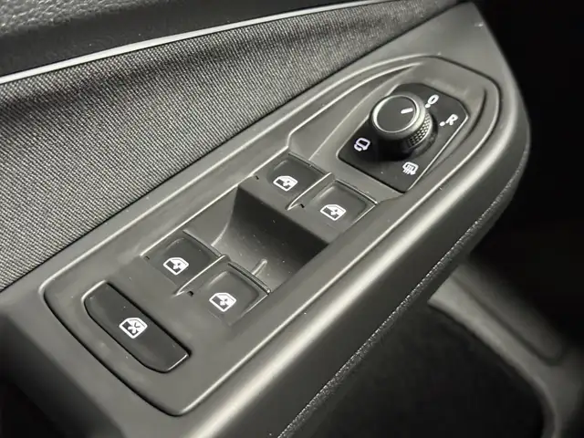 Volkswagen Golf view 16