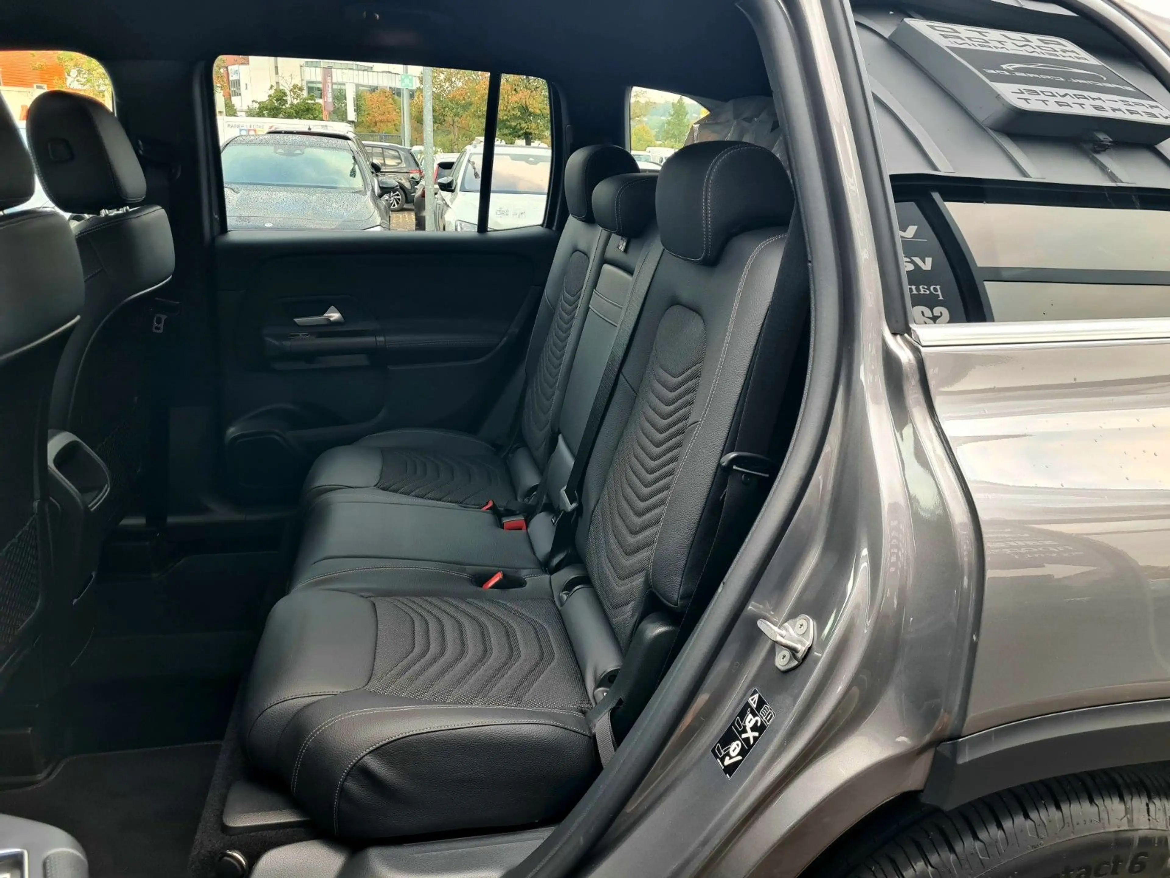 Mercedes-Benz GLB 200 d 8G - ASSITS - LED - AHK - 8 x ALU — photo 13