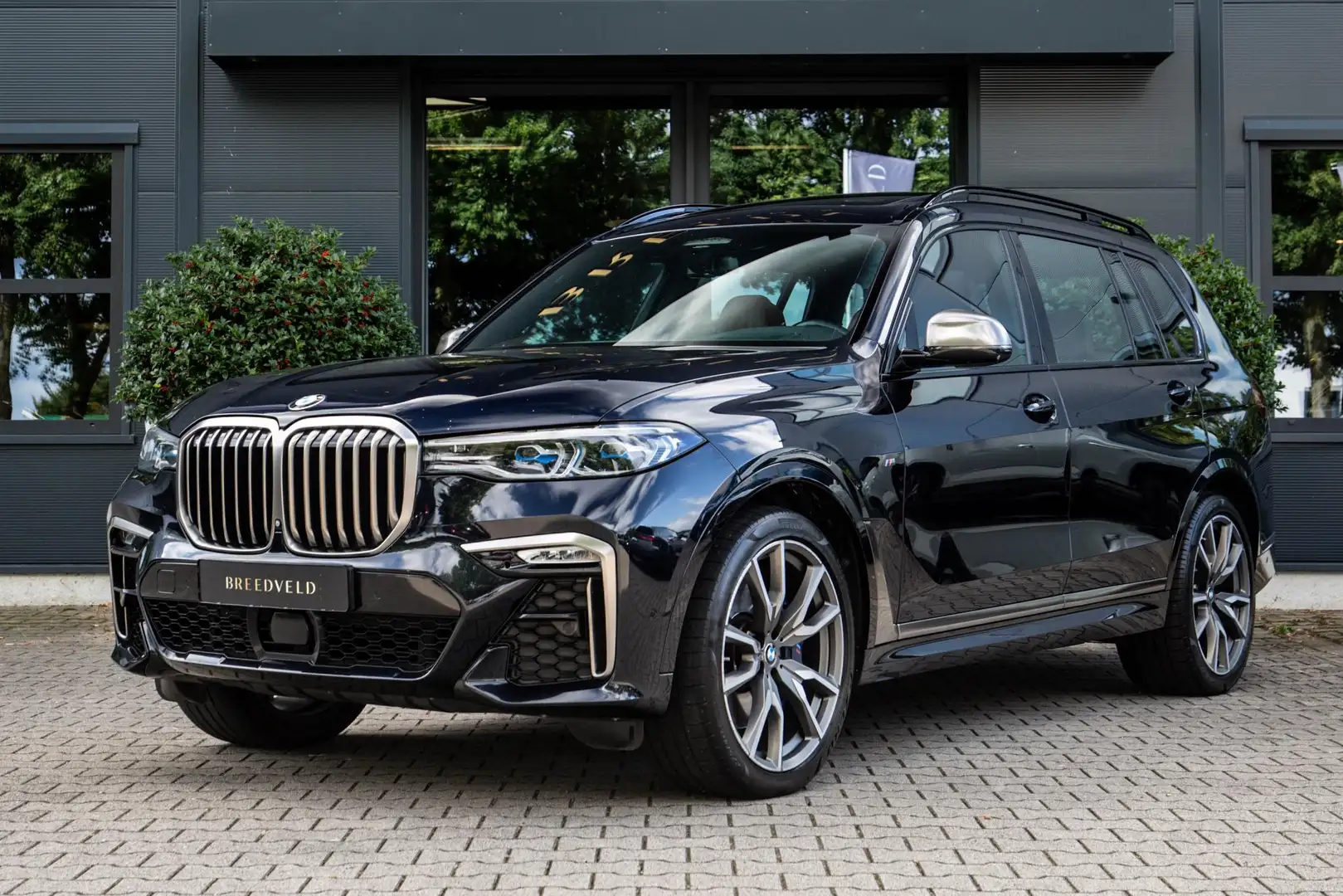 BMW X7 M50d High Executive 400pk, Panorama, TV Entertainm Schwarz - 1