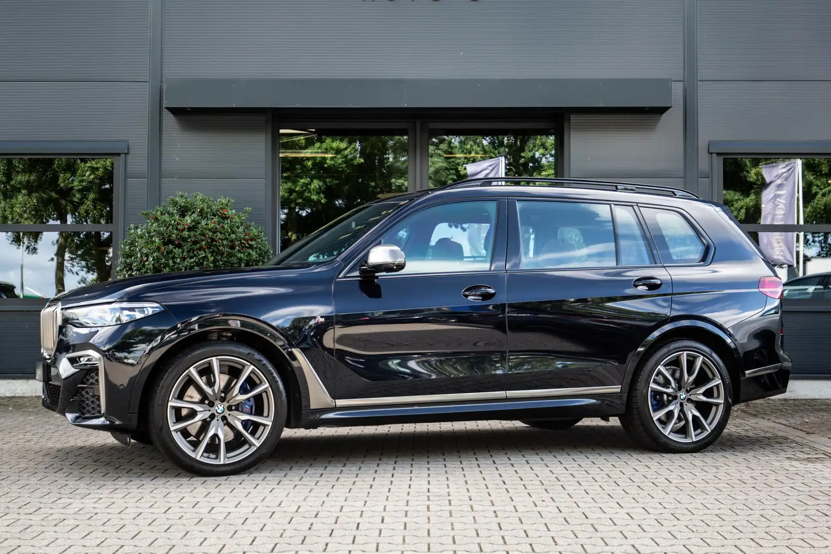 BMW X7 M50d High Executive 400pk, Panorama, TV Entertainm Schwarz - 2
