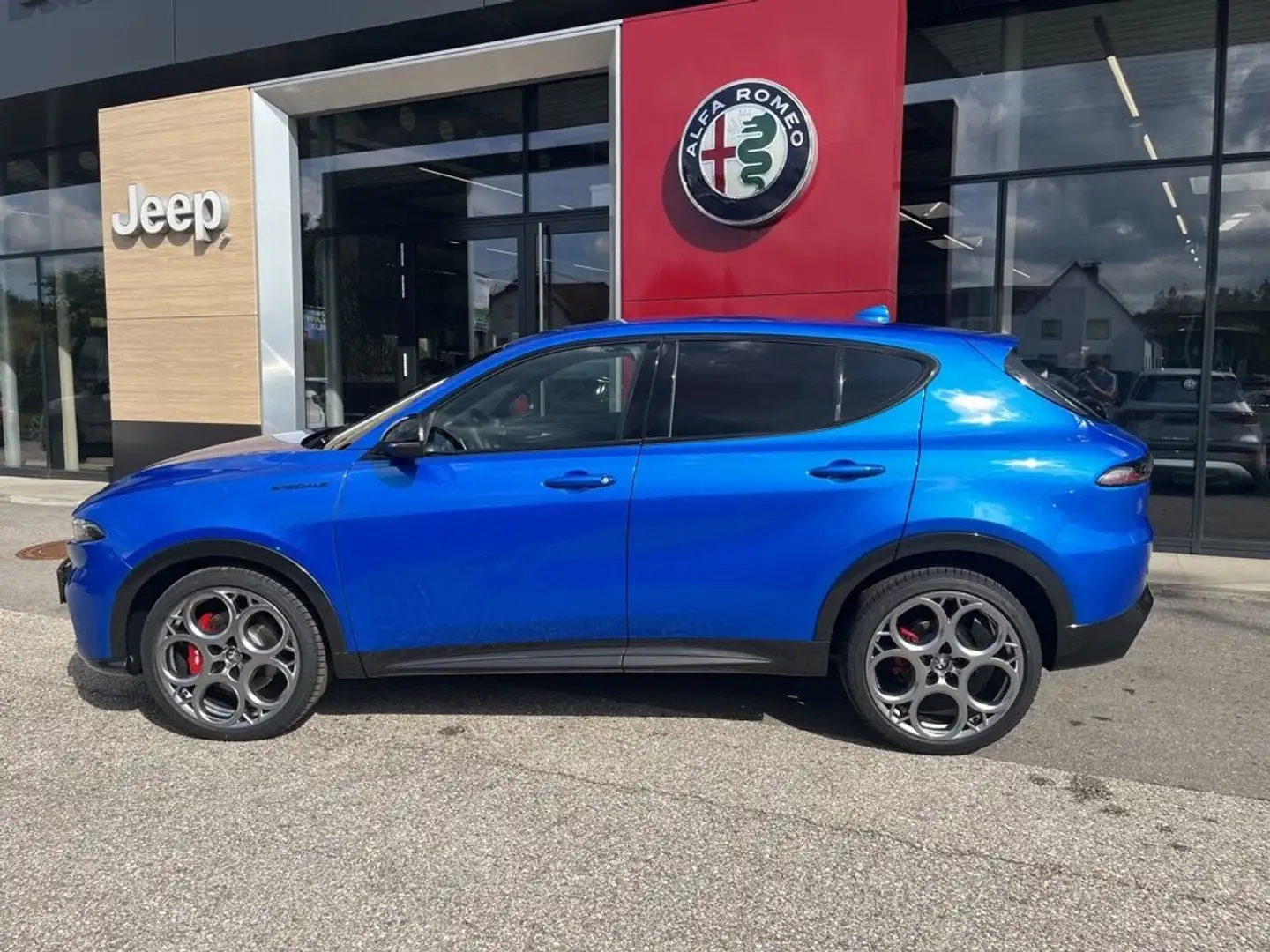 Alfa Romeo Tonale Edizione Speciale 1.5 T4 48V MHEV DCT Blau - 2