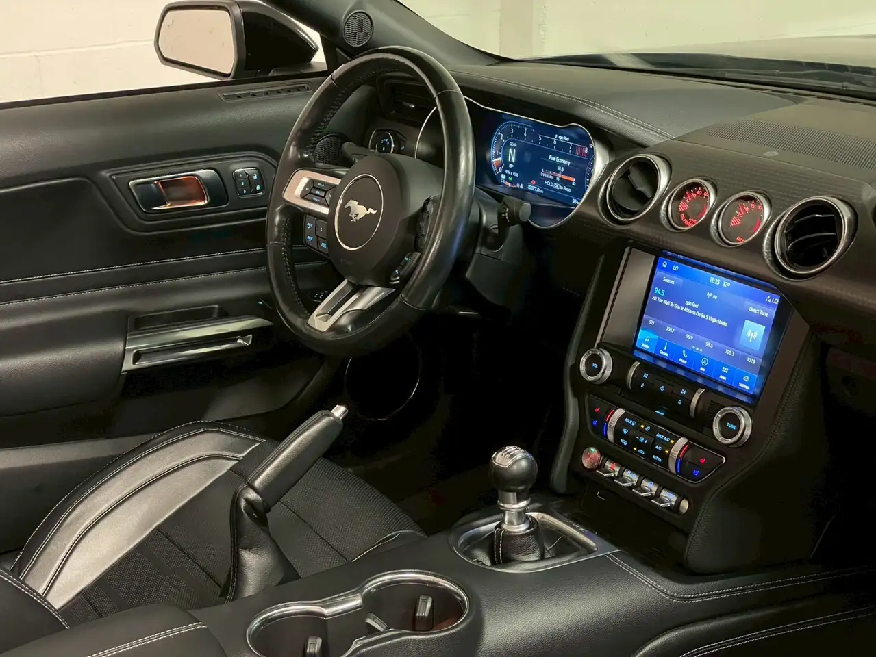 Ford Mustang снимка Ford Mustang