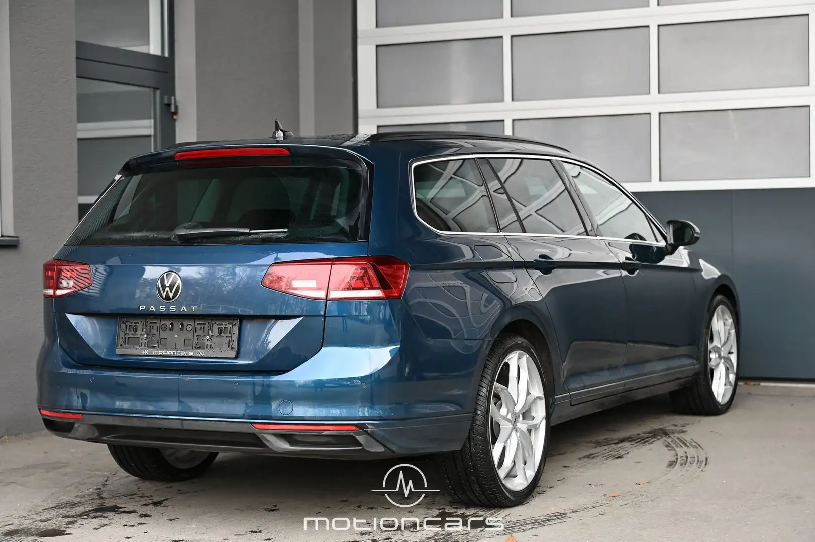 Volkswagen Passat Variant Passat 2.0 TDI BMT/Start-Stopp Business Pickerl N Blau - 2