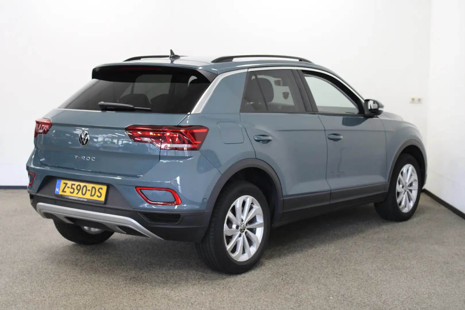 Volkswagen T-Roc 1.0 TSI Life Business Camera|Navi|Stoelverw. Blauw - 2