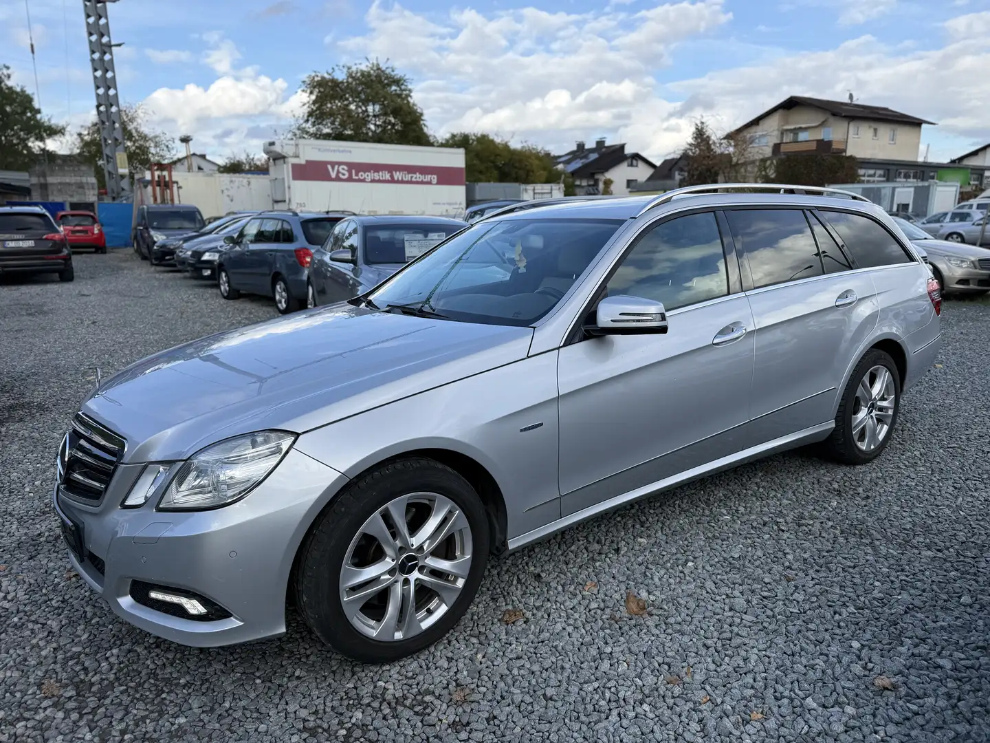 Mercedes-Benz E 350 E 350 CDI BlueEfficiency (212.225) Silber - 2