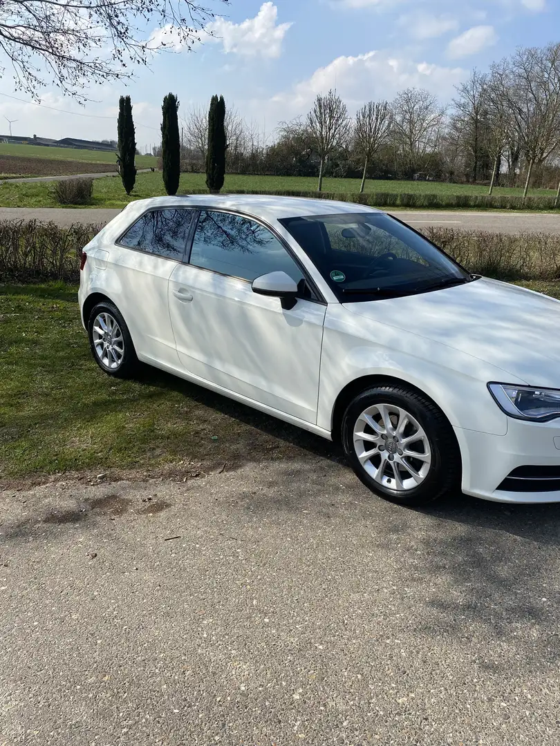 Audi A3 1.4 TFSI Attraction - 2