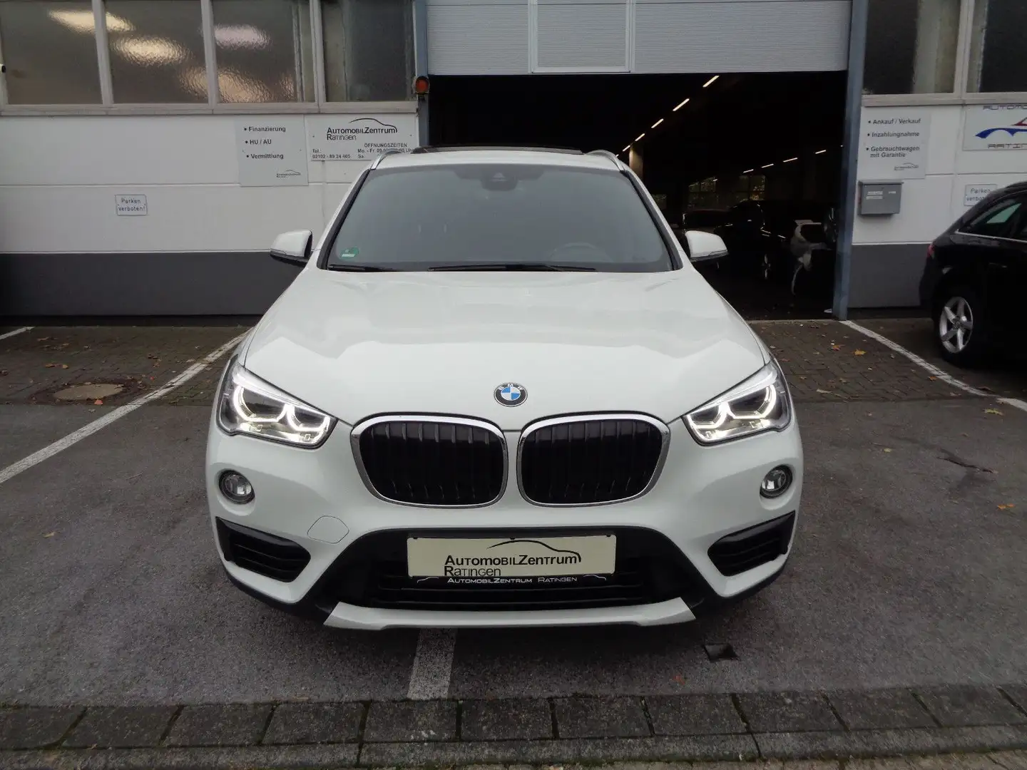 BMW X1 xDrive 20 d Sport Line 2.HD*PANO*LED*HEAD-UP* Blanc - 2