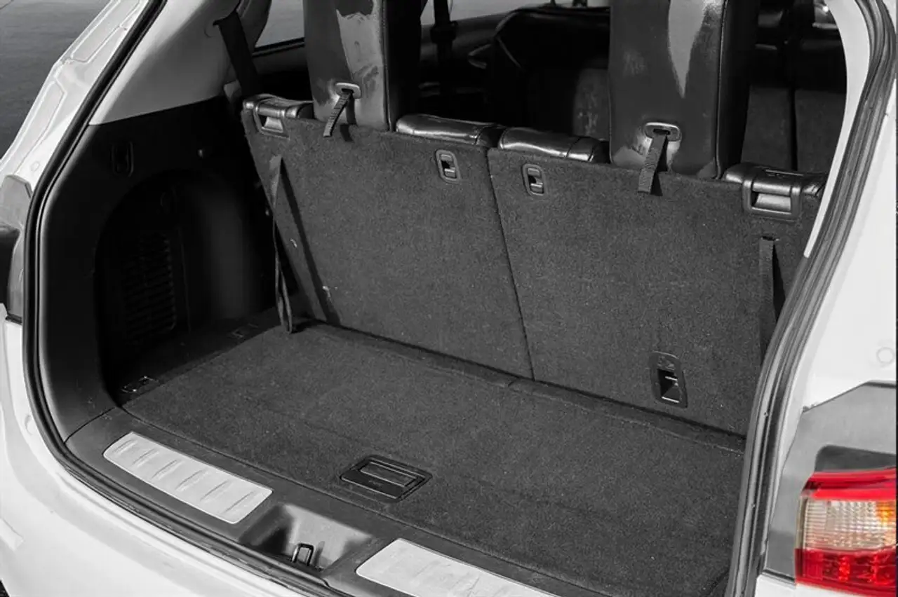 Infiniti JX35 снимка Infiniti JX35