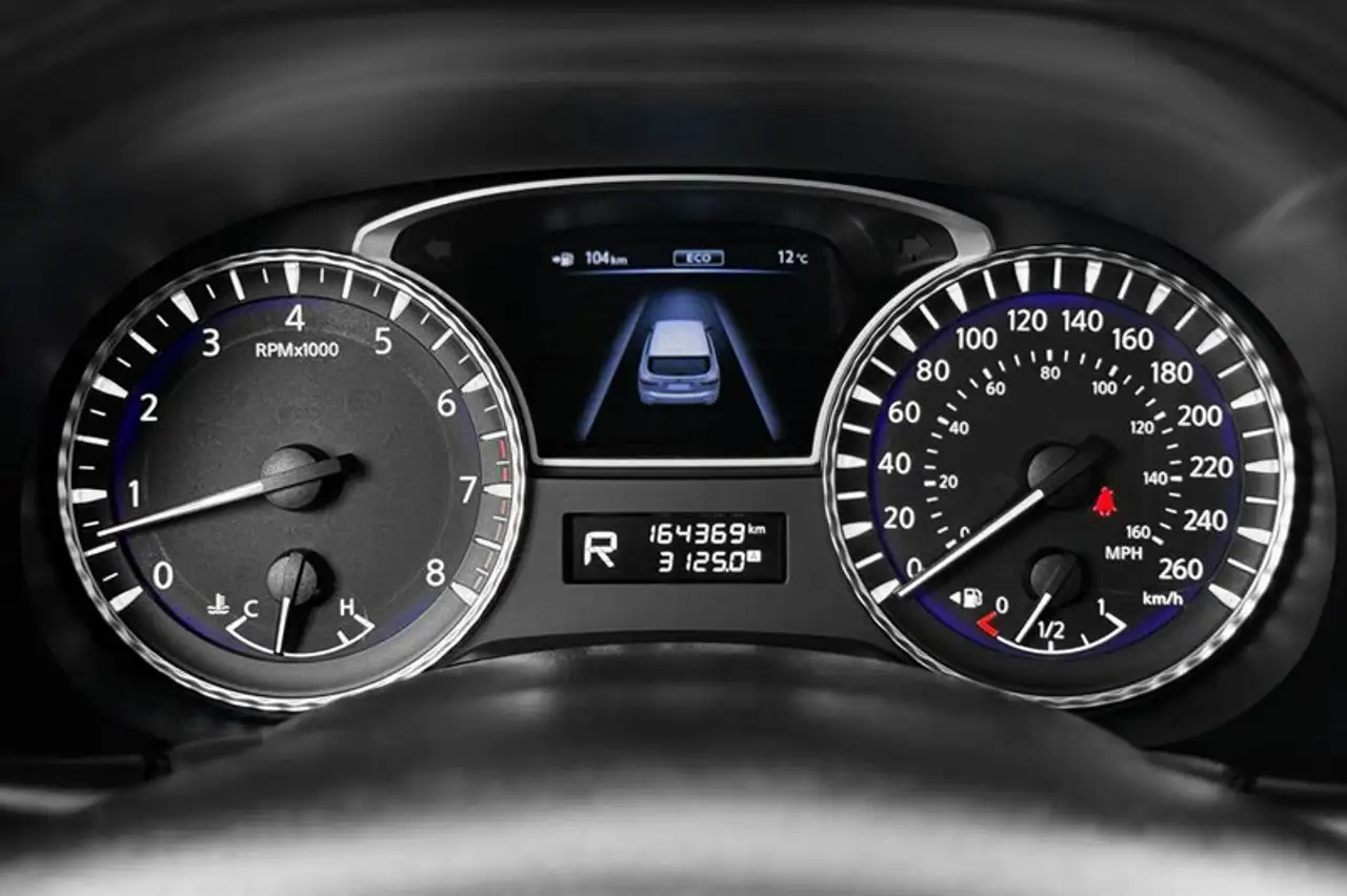 Infiniti JX35 снимка Infiniti JX35