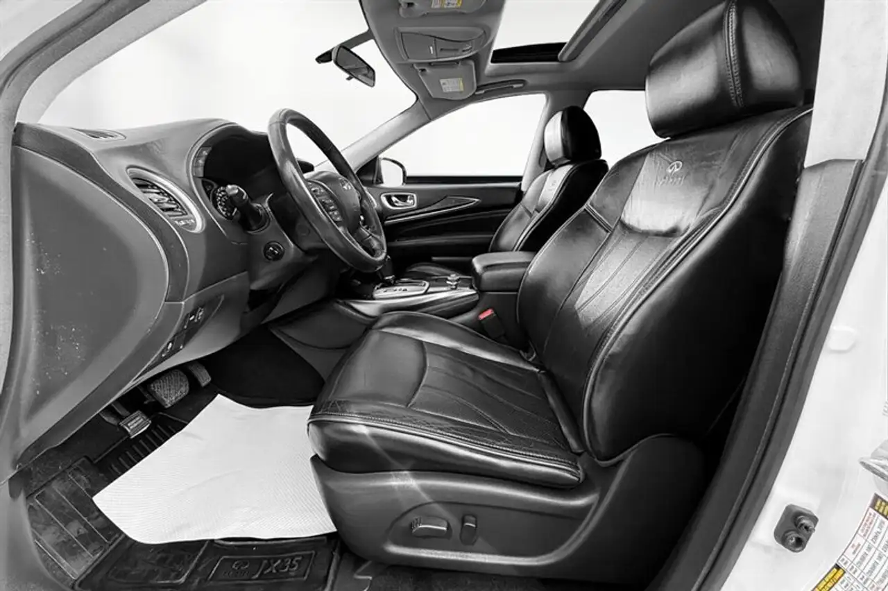 Infiniti JX35 снимка Infiniti JX35