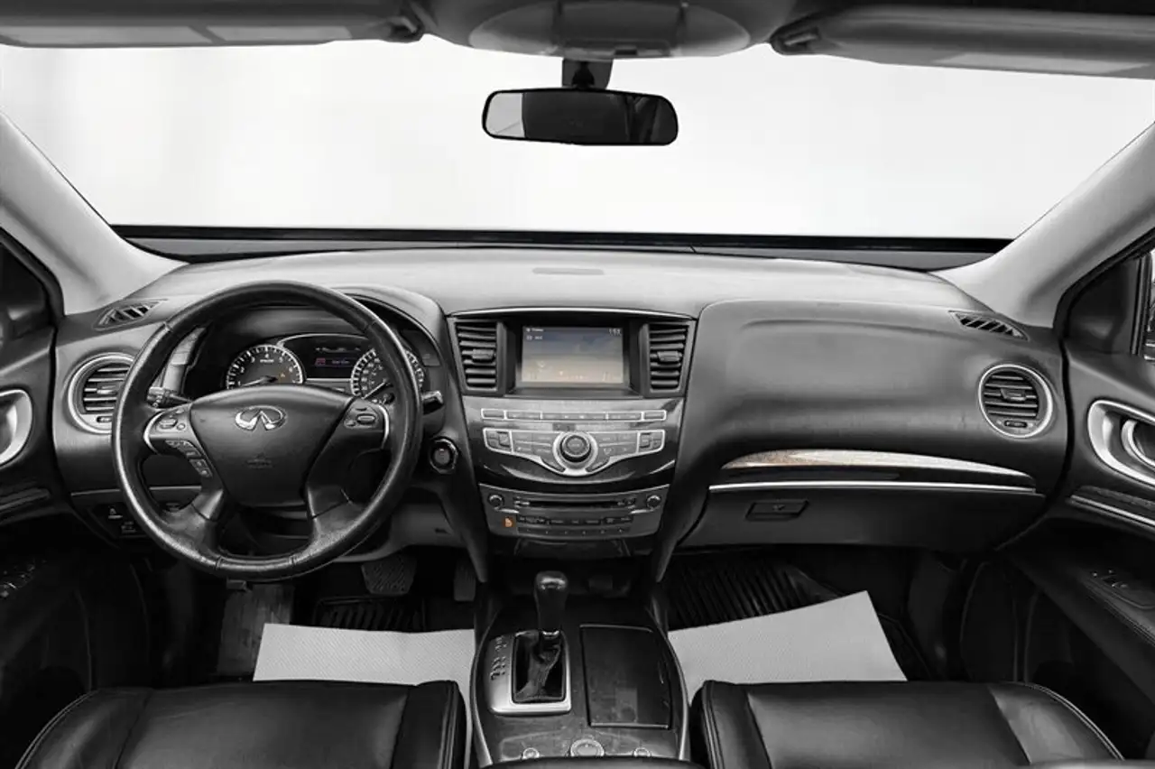 Infiniti JX35 снимка Infiniti JX35