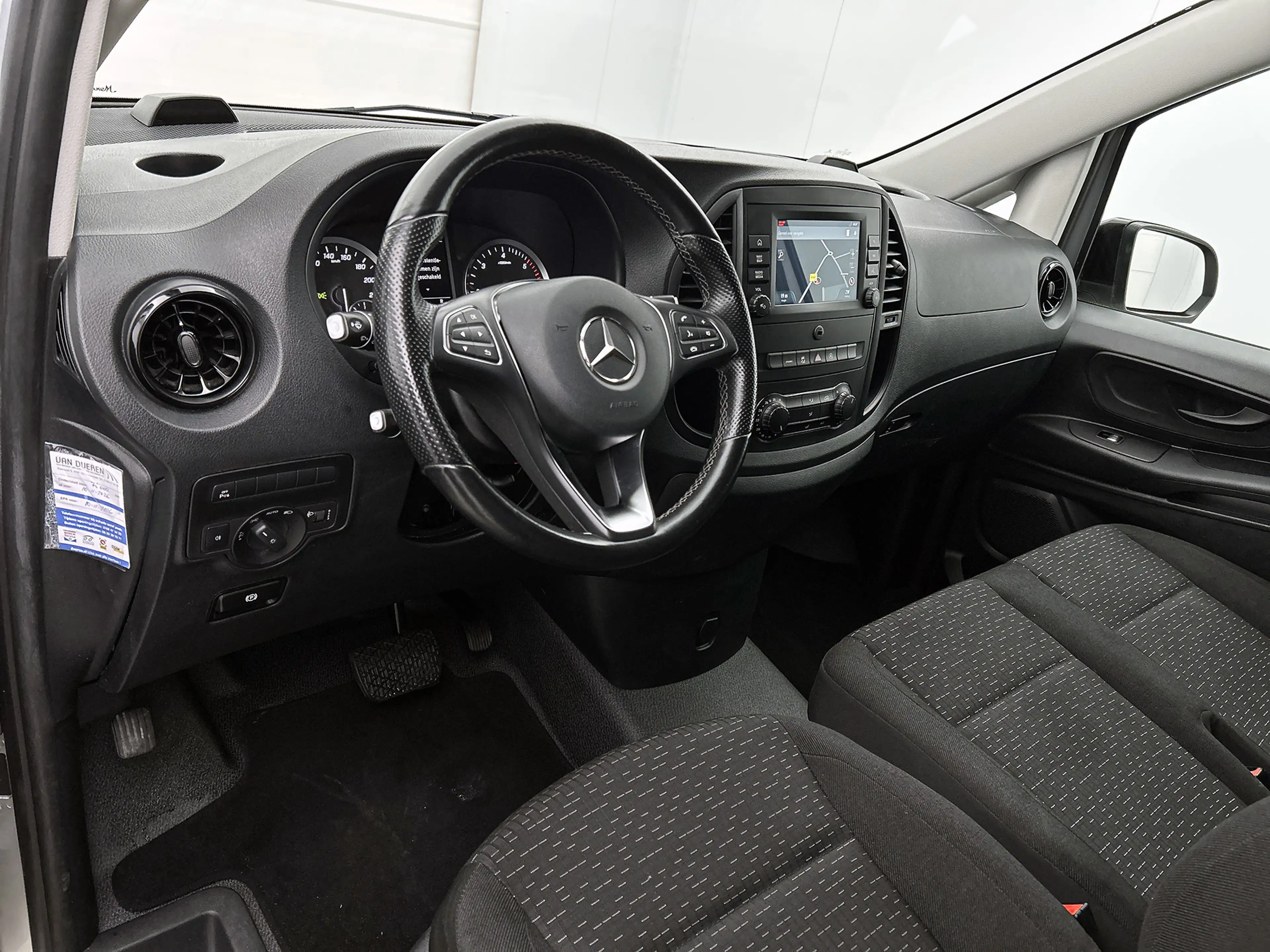 Mercedes-Benz Vito 116 CDI Lang Trekhaak, 19" Velgen, Navi, Camera — photo 2