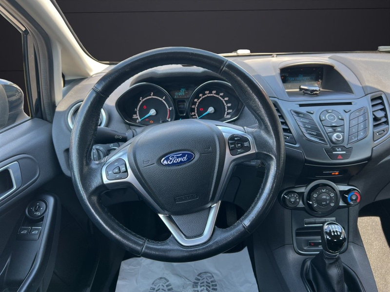 Ford Fiesta Trend 1,5 TDCI KLIMA PDC SHZG BLUET. — photo 10