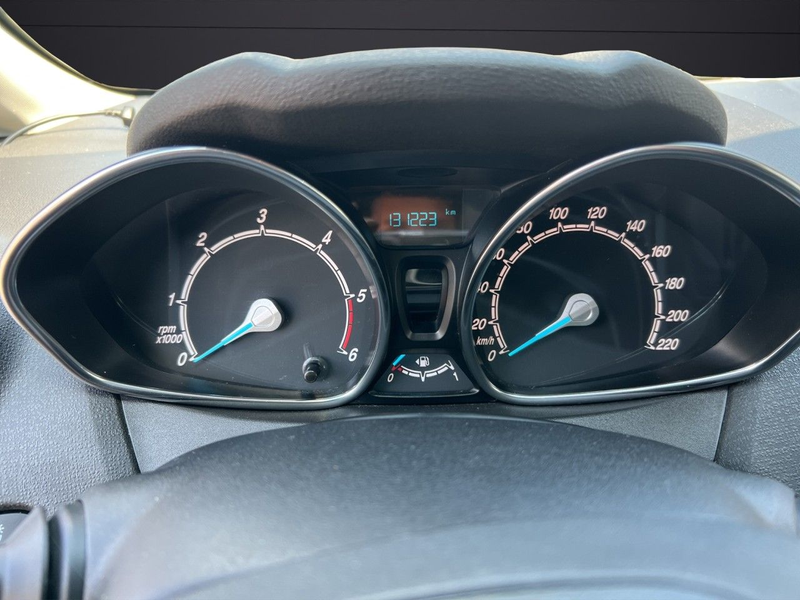 Ford Fiesta Trend 1,5 TDCI KLIMA PDC SHZG BLUET. — photo 11