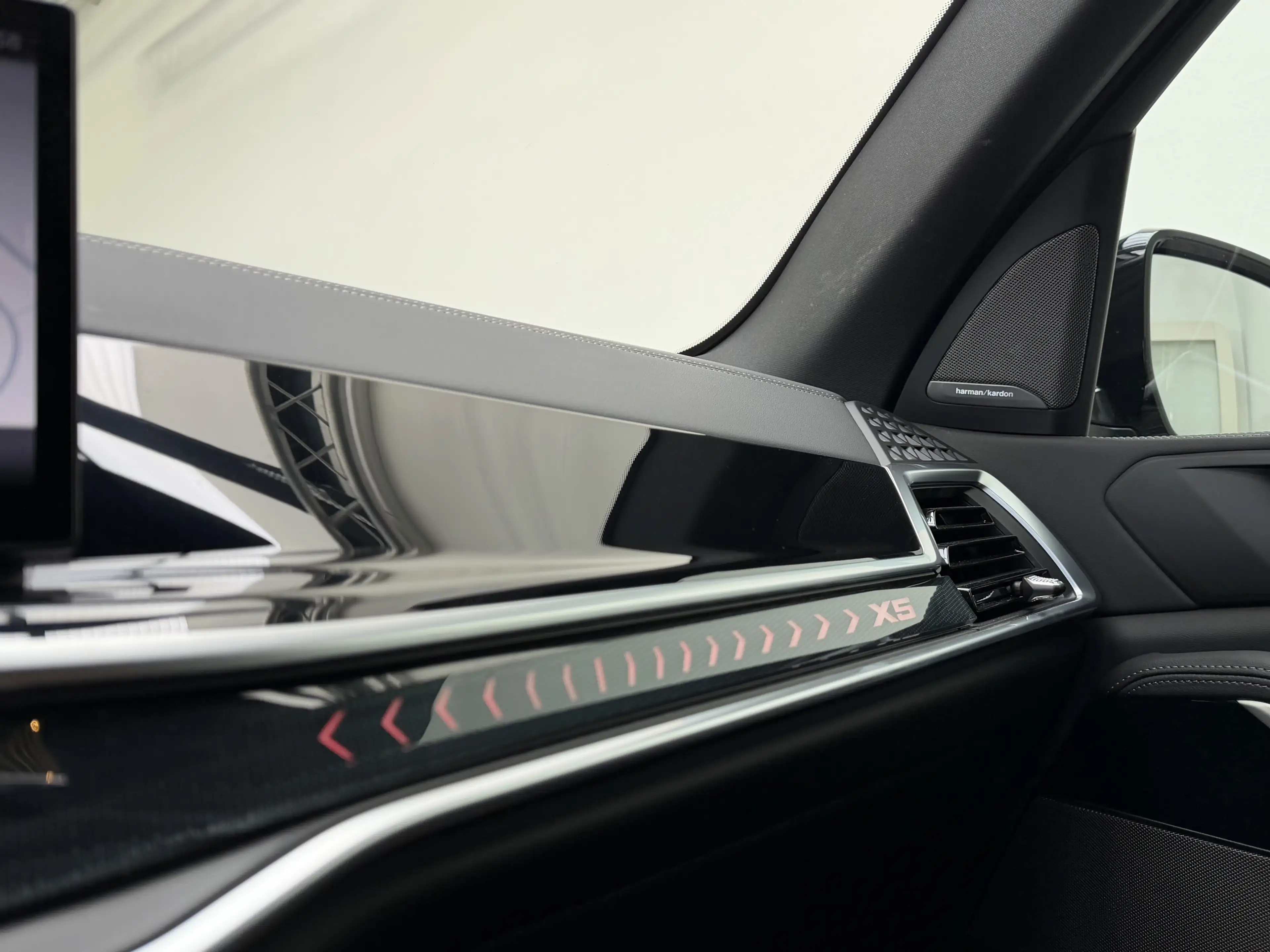 BMW X5 xDr50e M Sport Pro 22Zoll Pano Sitzlüft. AHK — photo 12