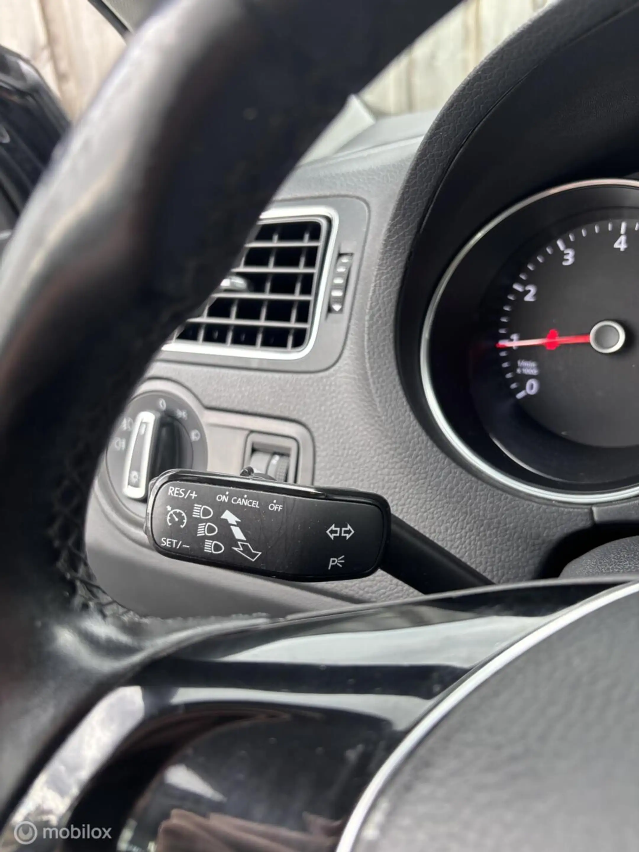 Volkswagen Polo 1.0 BlueMotion Edition/CRUISE/BLUETOOTH/NAP/ — photo 17