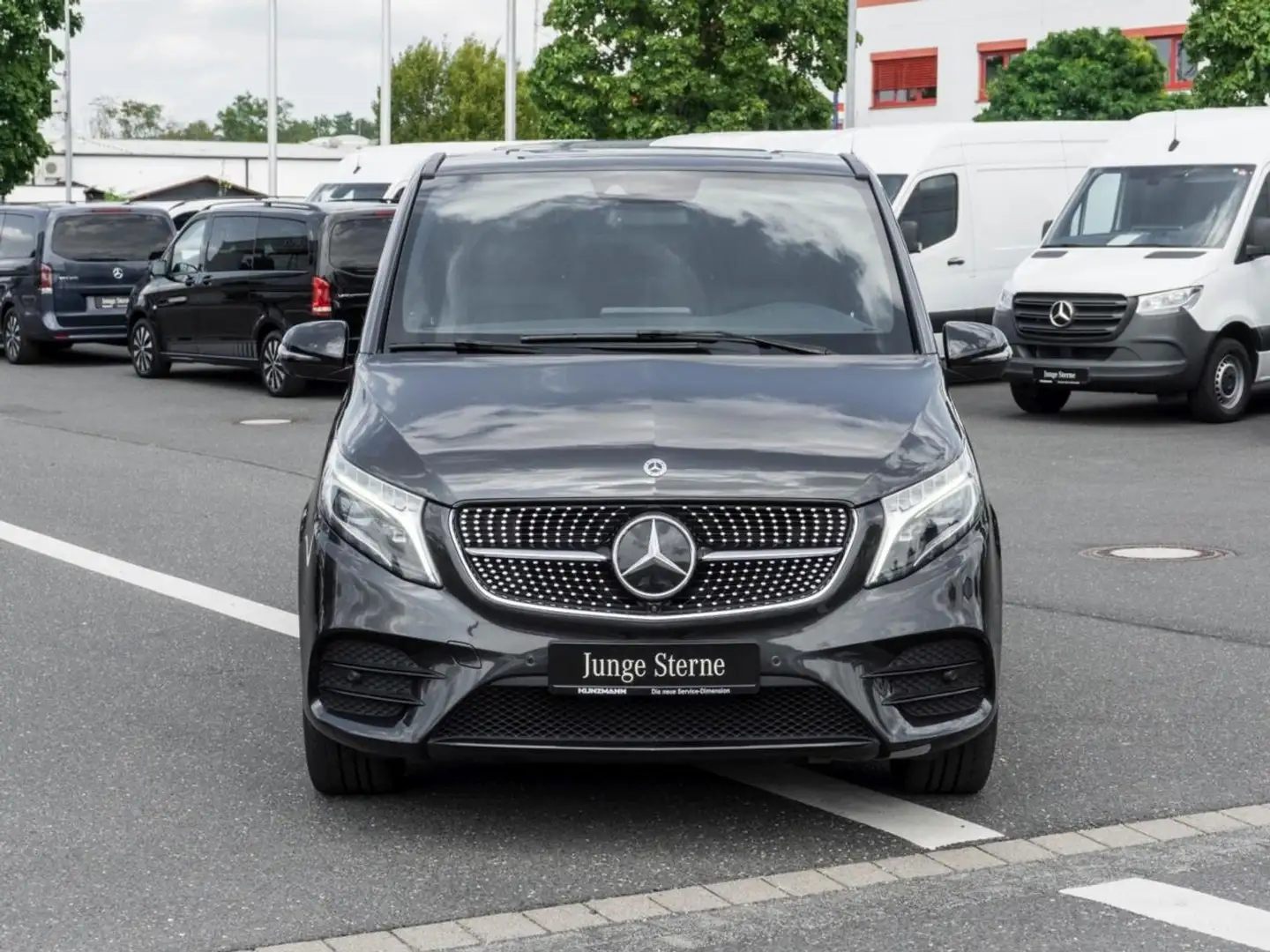Mercedes-Benz V 300 d 4M AVANTGARDE EDITION lang Night AHK Gris - 2