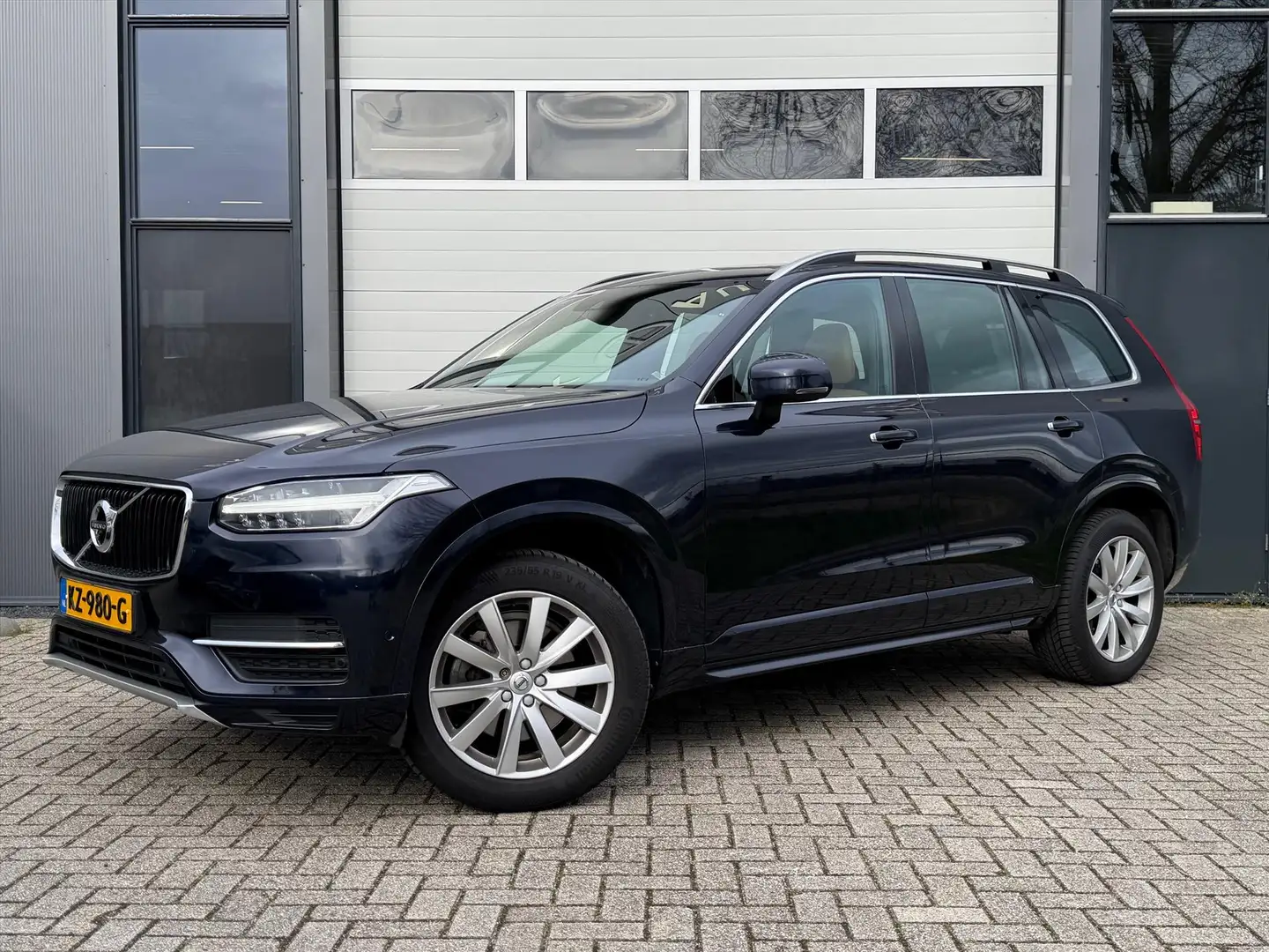 Volvo XC90 2.0 D4 Aut 1st eigenaar 7 persoo Blau - 1