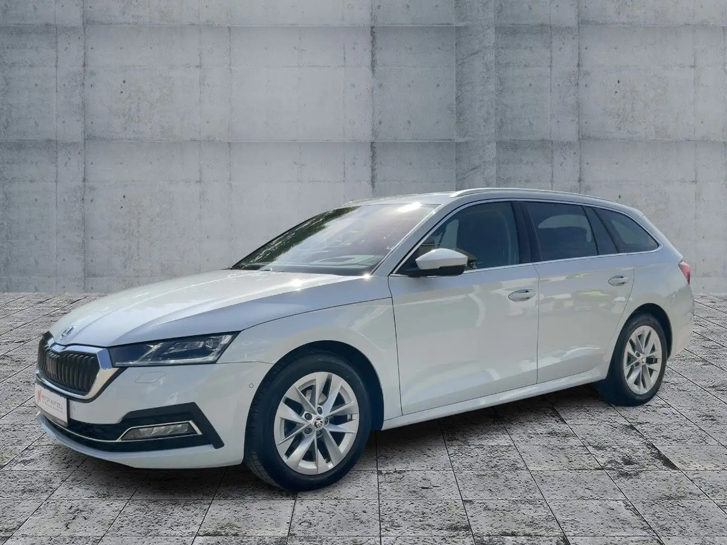 Skoda Octavia Combi 2.0 TDI DSG STYLE MATRIX+NAVI+PANO Weiß - 2