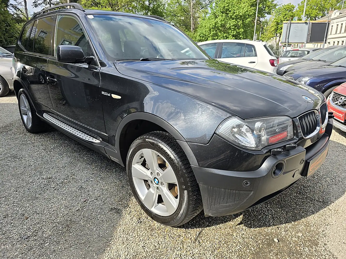 BMW X3 2,0d M-Paket Schwarz - 1