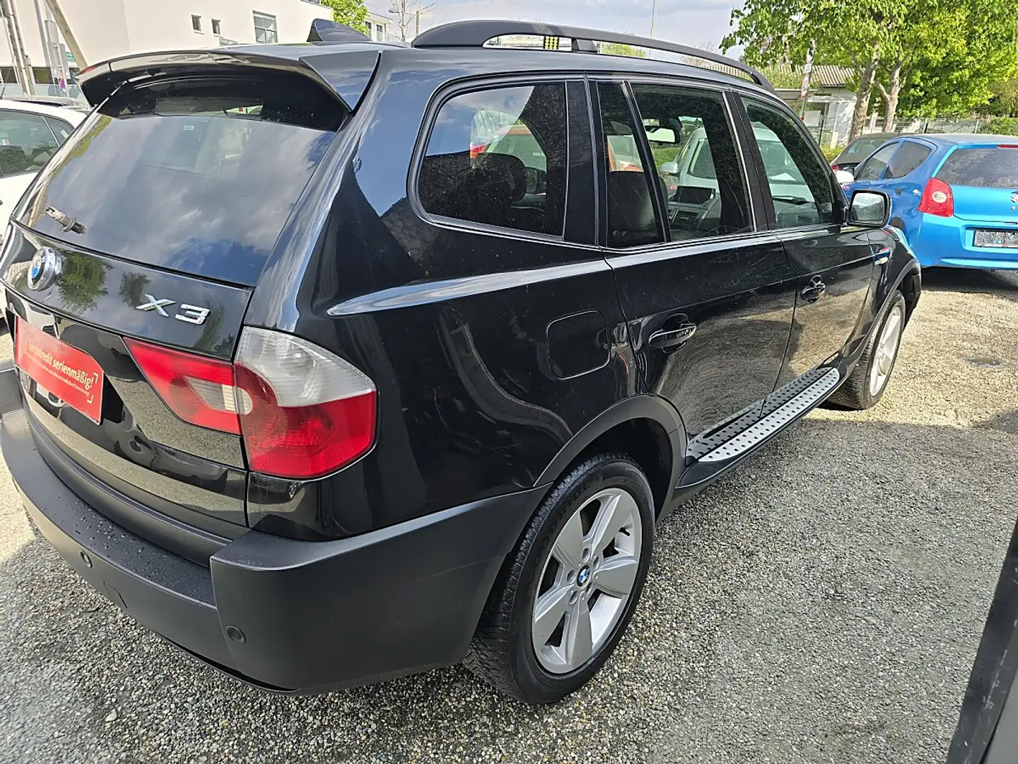 BMW X3 2,0d M-Paket Schwarz - 2