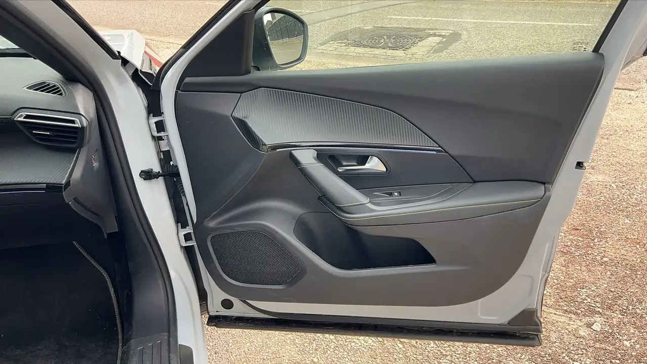 Peugeot 2008 2008 — photo 24