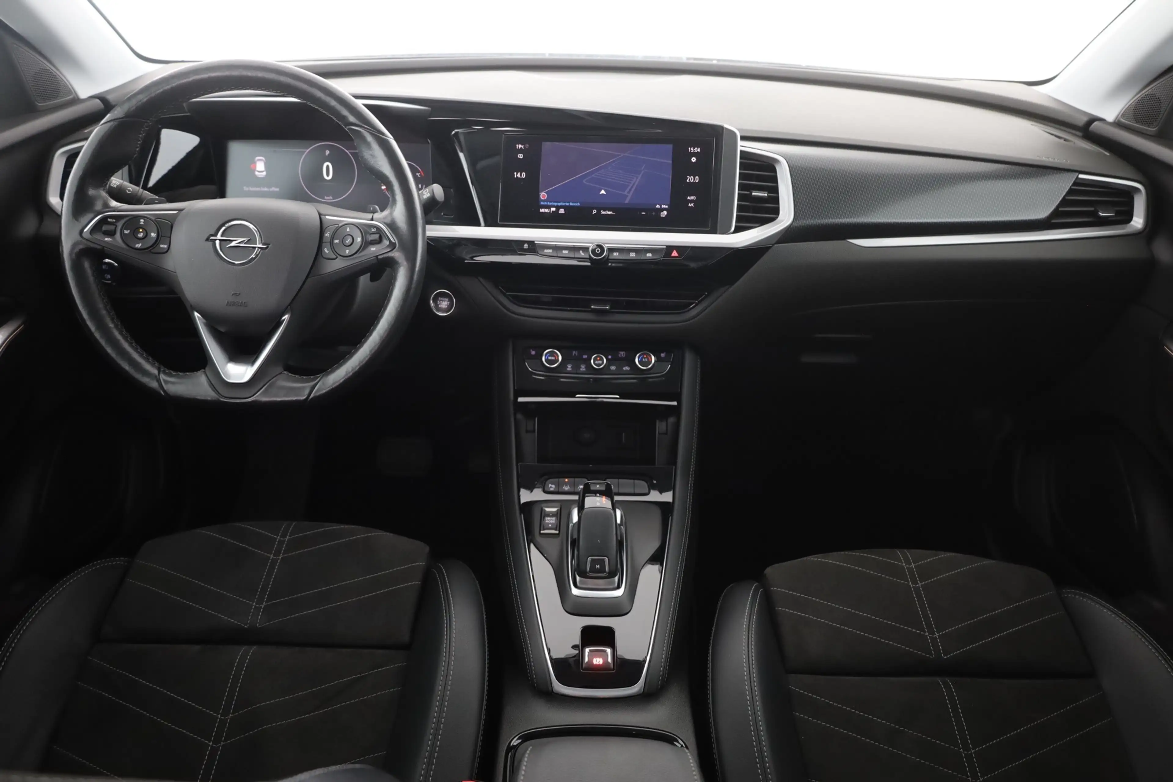 Opel Grandland (X) 1.2 Turbo Ultimate LED Navi ACC — photo 9