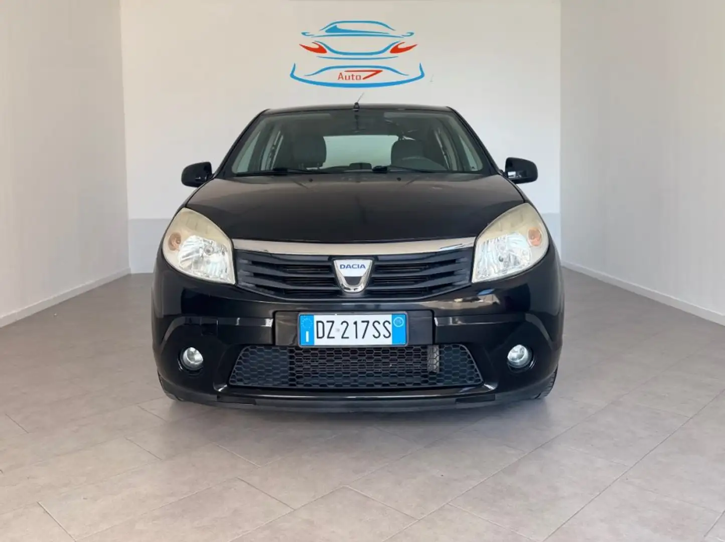 Dacia Sandero 1.4 8V GPL Lauréate Nero - 1