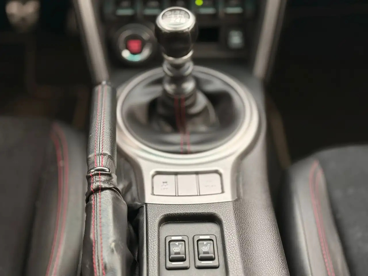 Subaru BRZ снимка Subaru BRZ