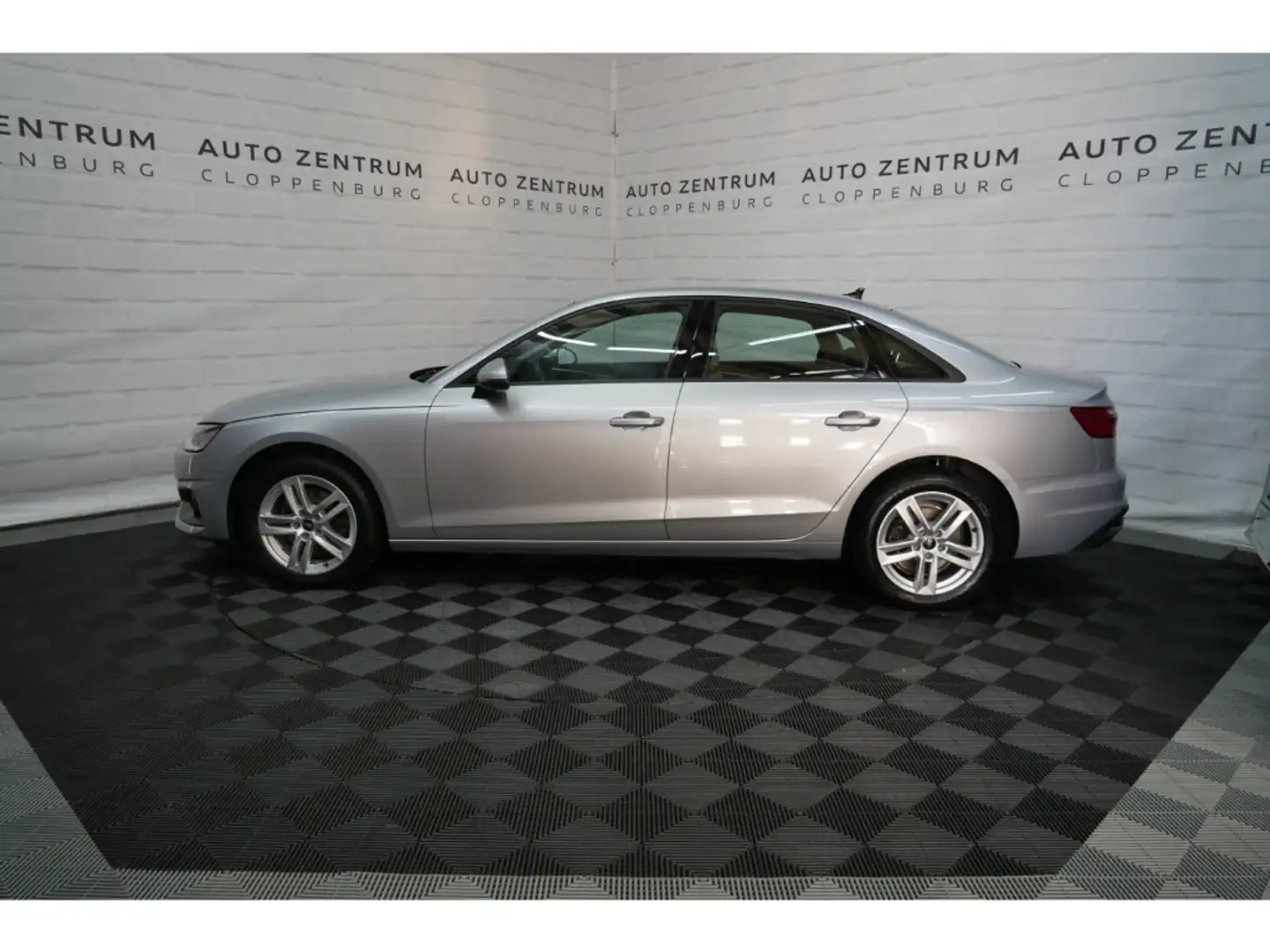 Audi A4 35 TDI LED-Basis+MMI+PDC+USB+Tempomat+17'' Silber - 2