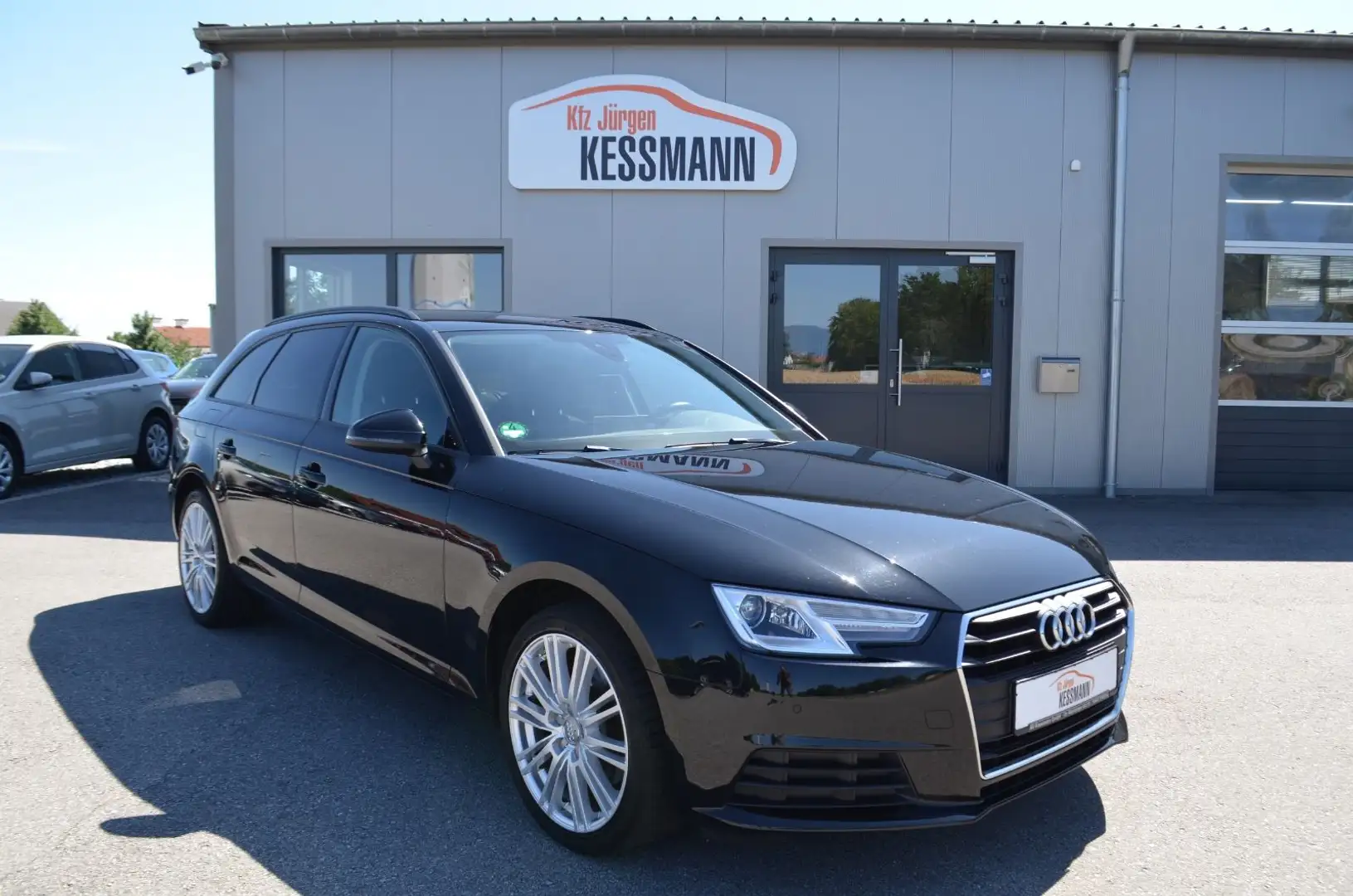 Audi A4 Avant 2.0 TDI Navi Xenon Sitzhz Virtual el HK Zwart - 1