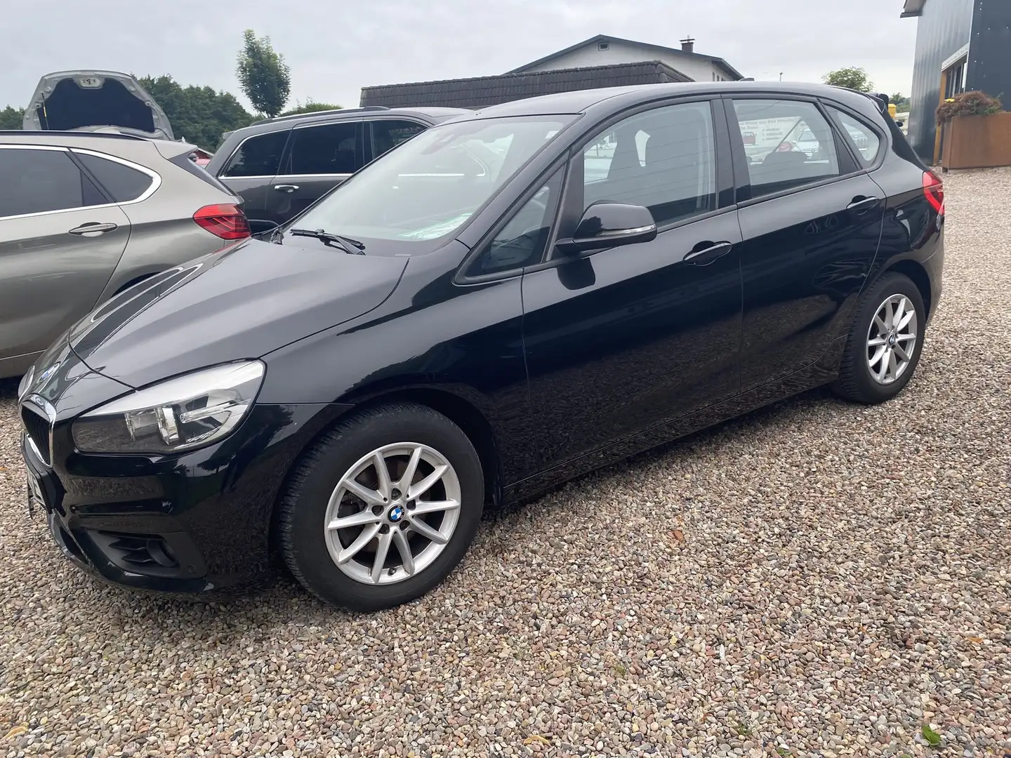 BMW 218 i Active Tourer Advantage Autom Navi+Ahk Negro - 1