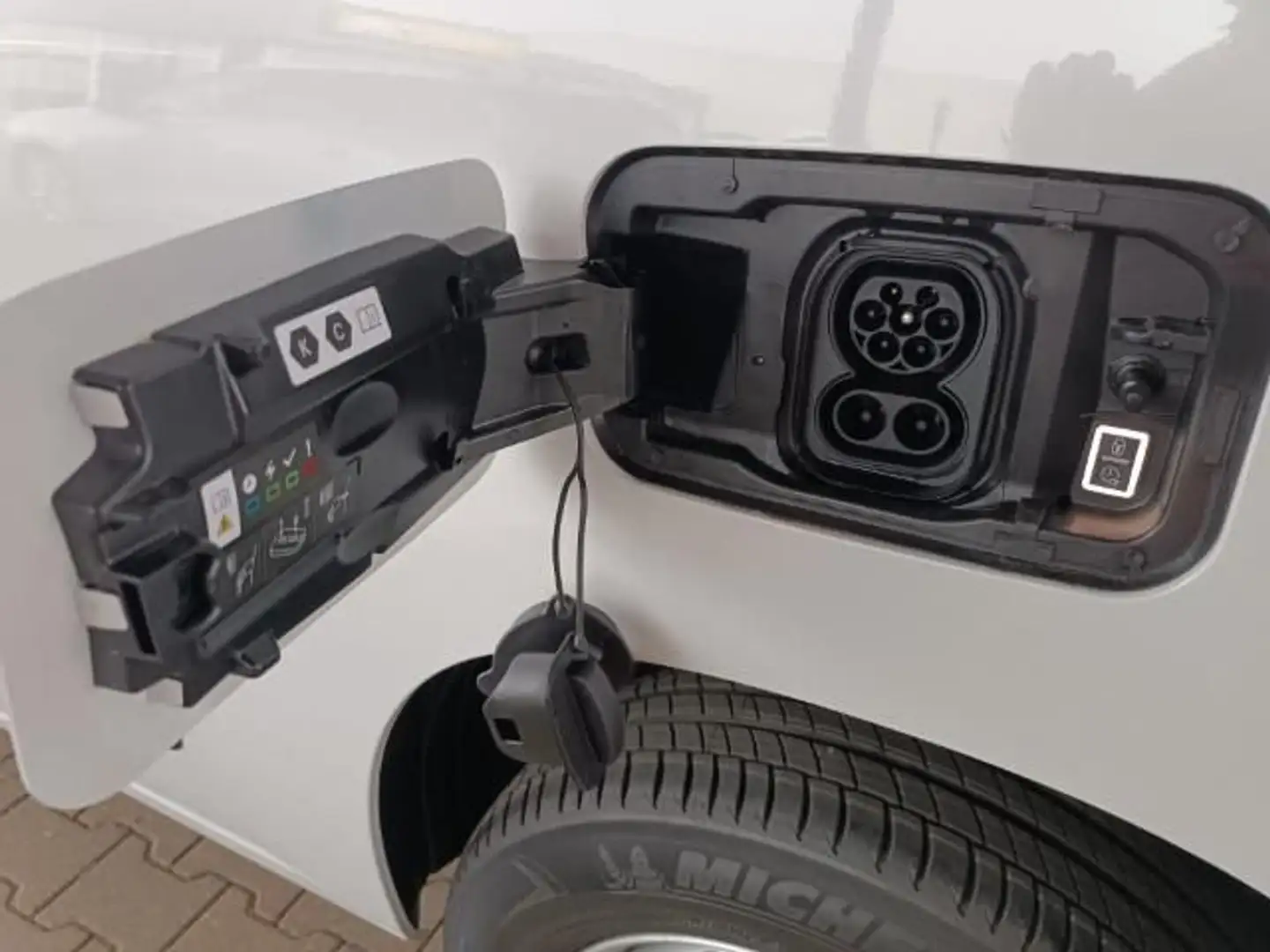 Opel Combo Cargo Electro Edition Blanc - 2