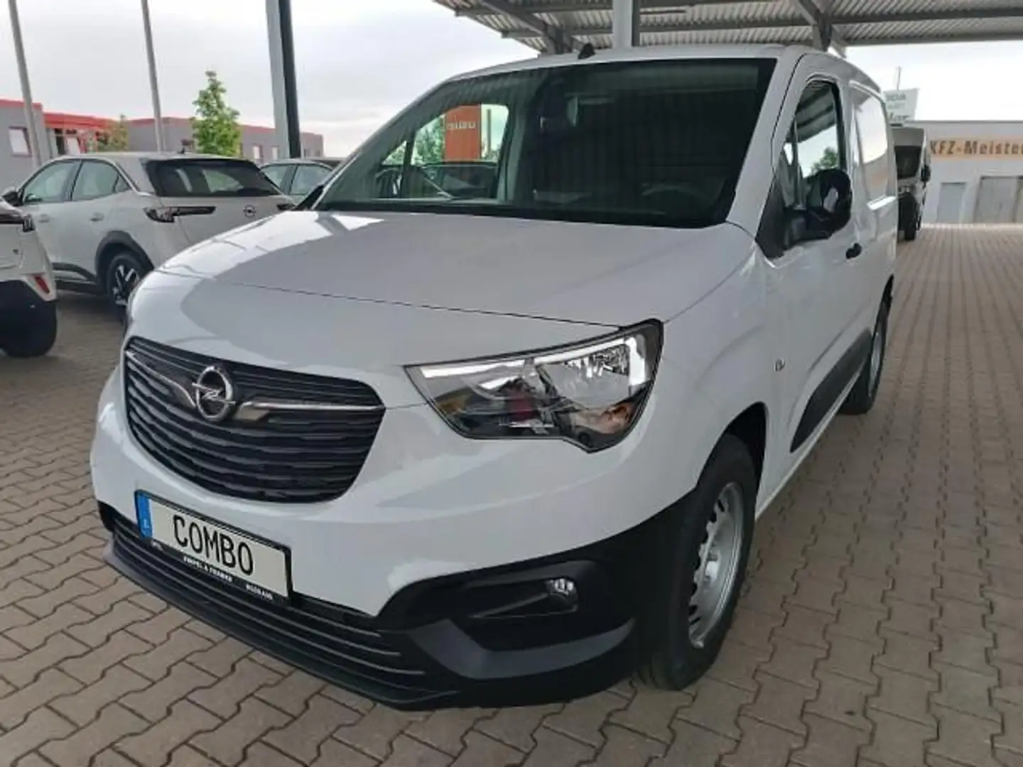 Opel Combo Cargo Electro Edition Blanc - 1