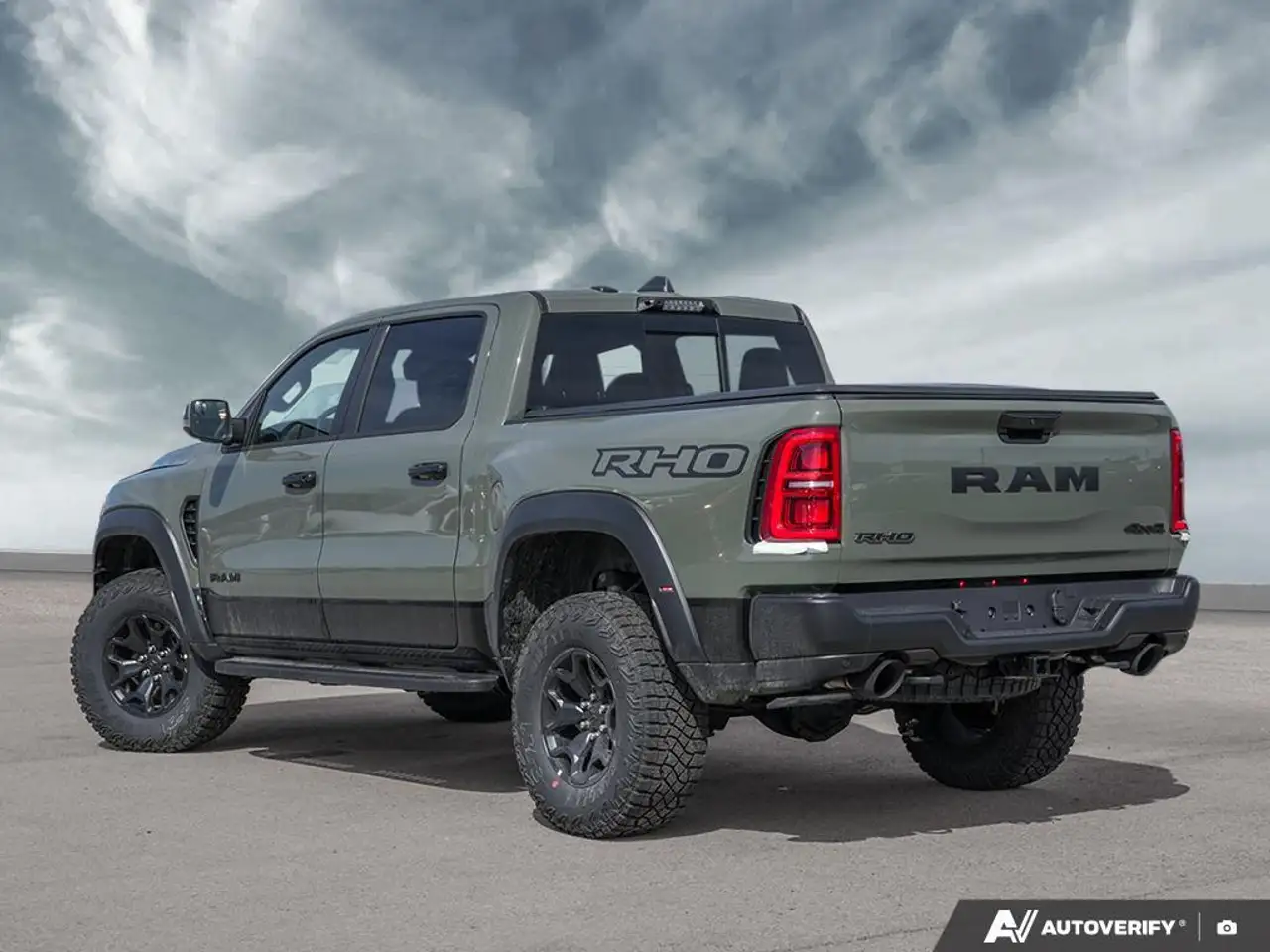 RAM 1500 снимка RAM 1500