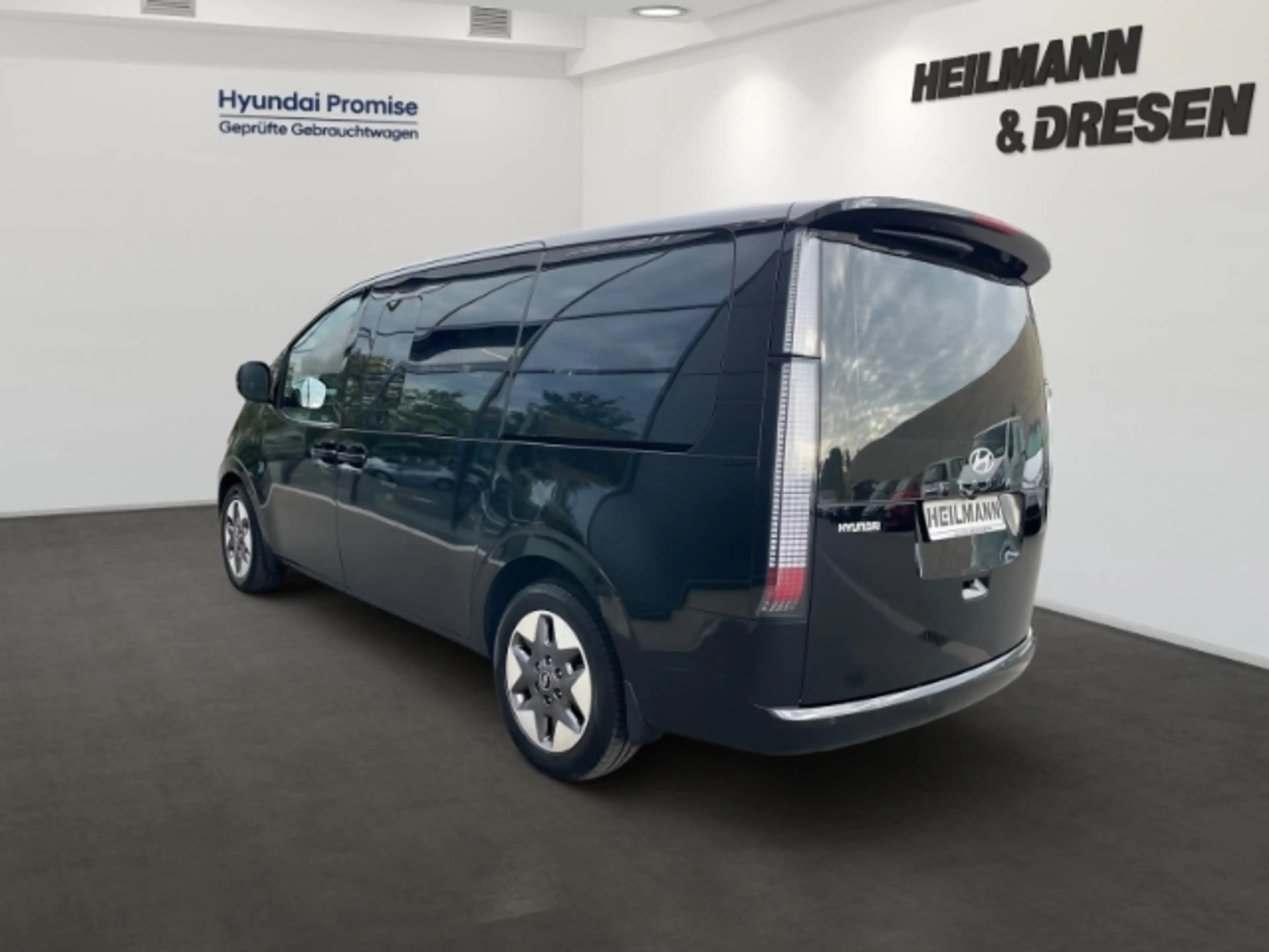 Hyundai STARIA Prime HEV 1,6 Automatik/9-Sitzer/Leder/Navi/ACC/PD — photo 4