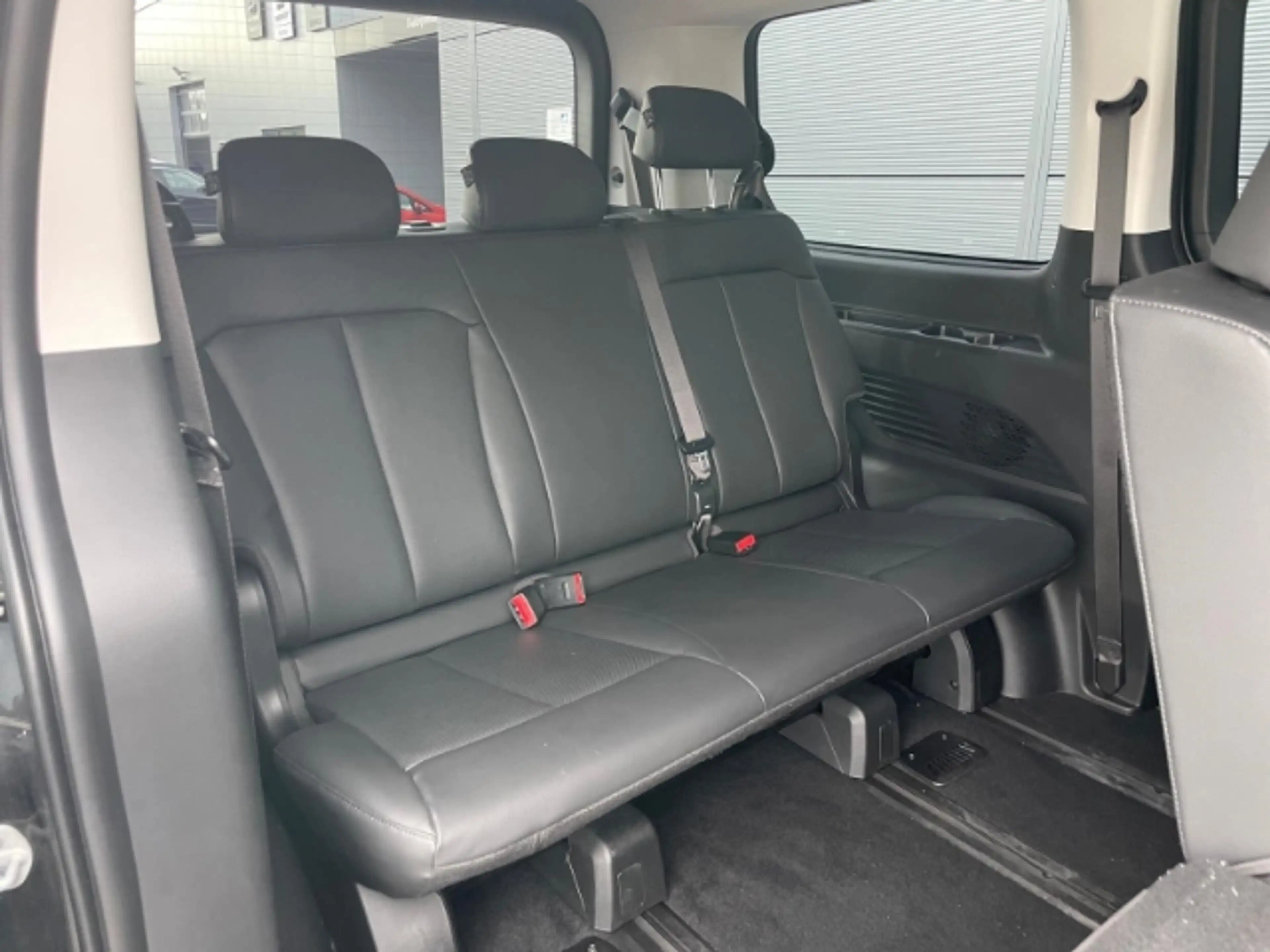 Hyundai STARIA Prime HEV 1,6 Automatik/9-Sitzer/Leder/Navi/ACC/PD — photo 15
