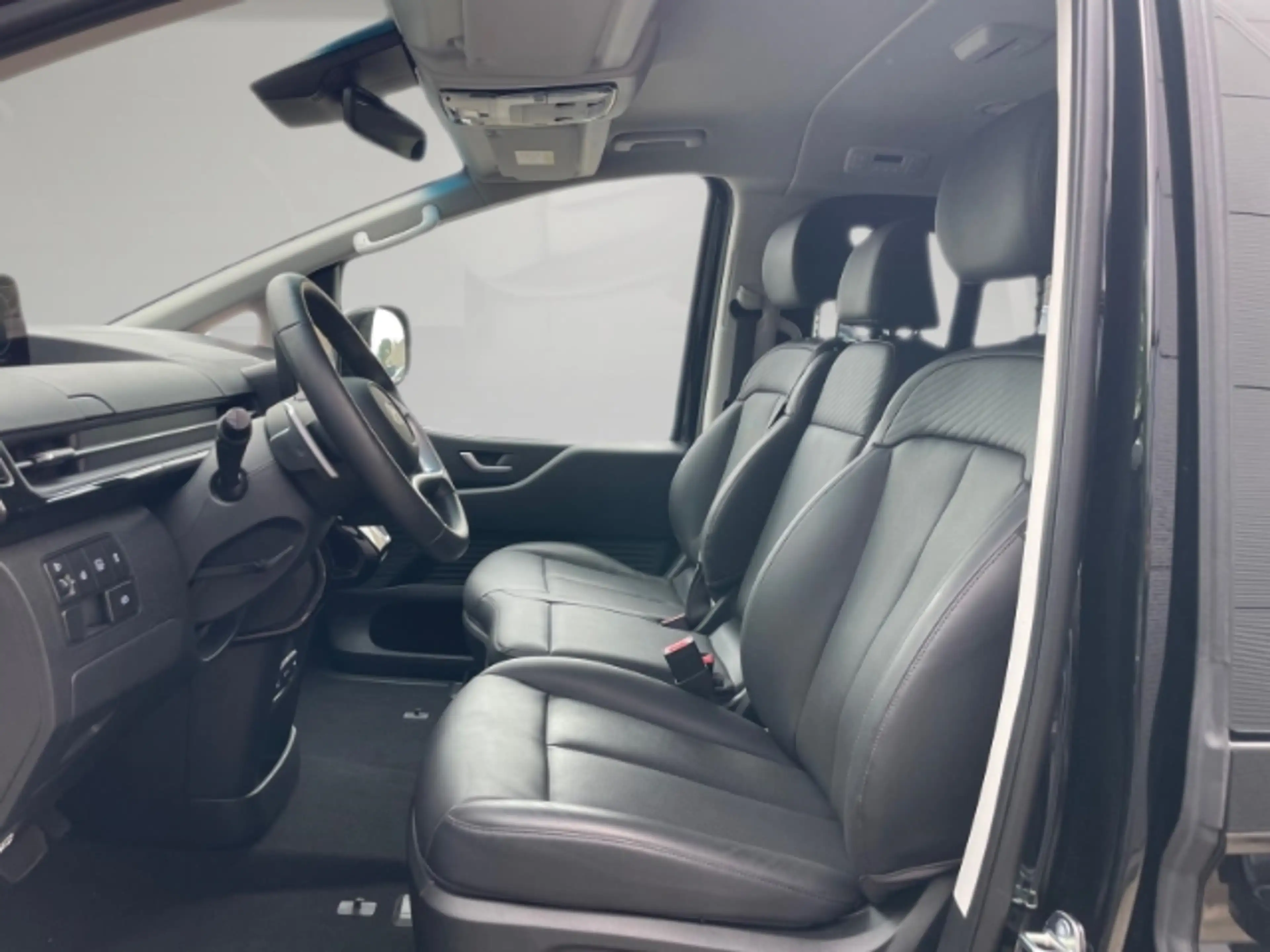 Hyundai STARIA Prime HEV 1,6 Automatik/9-Sitzer/Leder/Navi/ACC/PD — photo 7