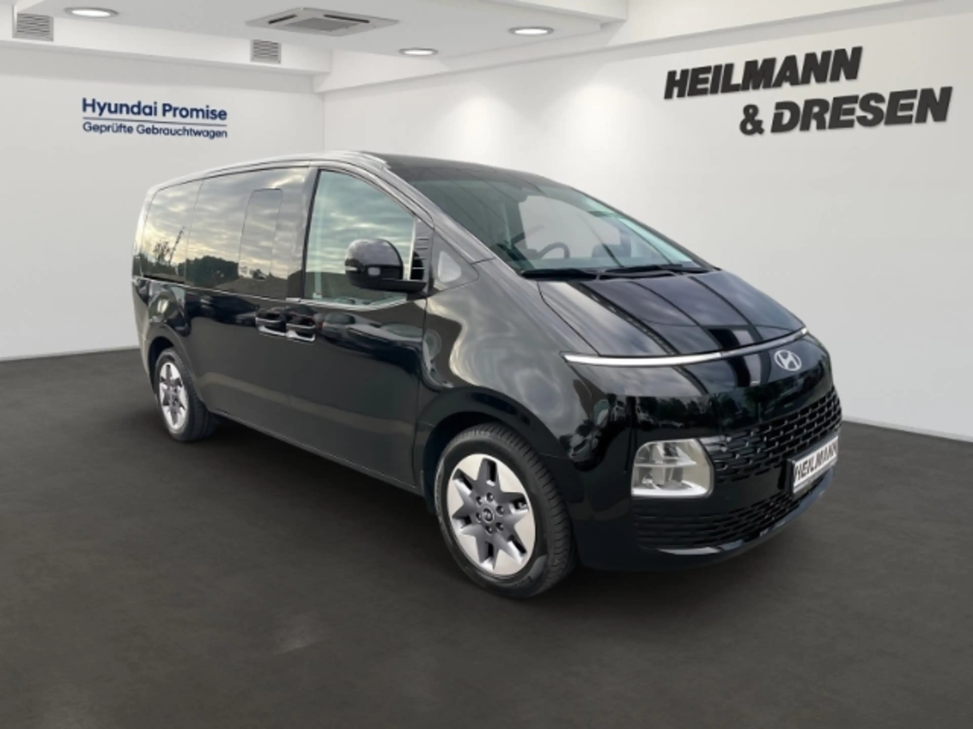 Hyundai STARIA Prime HEV 1,6 Automatik/9-Sitzer/Leder/Navi/ACC/PD — photo 2