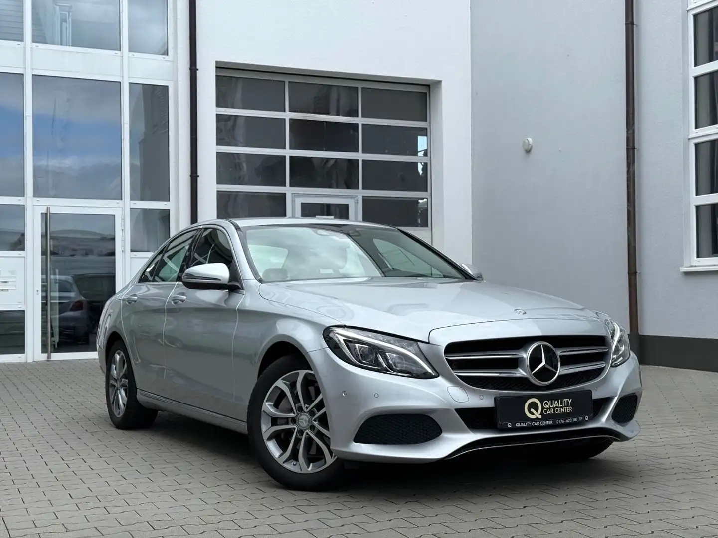 Mercedes-Benz C 250 CGI Avantgarde*KAME*DISTR+*MEMO*AIRMATIC* Silber - 1