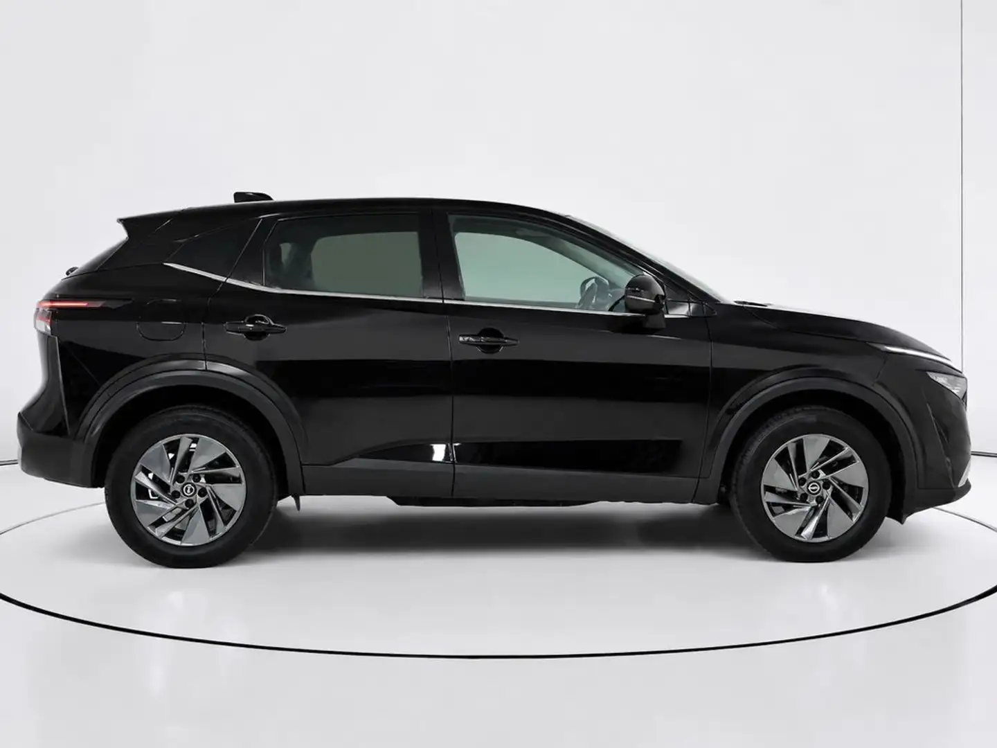 Nissan Qashqai 1.3 DIG-T mHEV 12V Acenta 4x2 Aut. 117kW Negro - 2