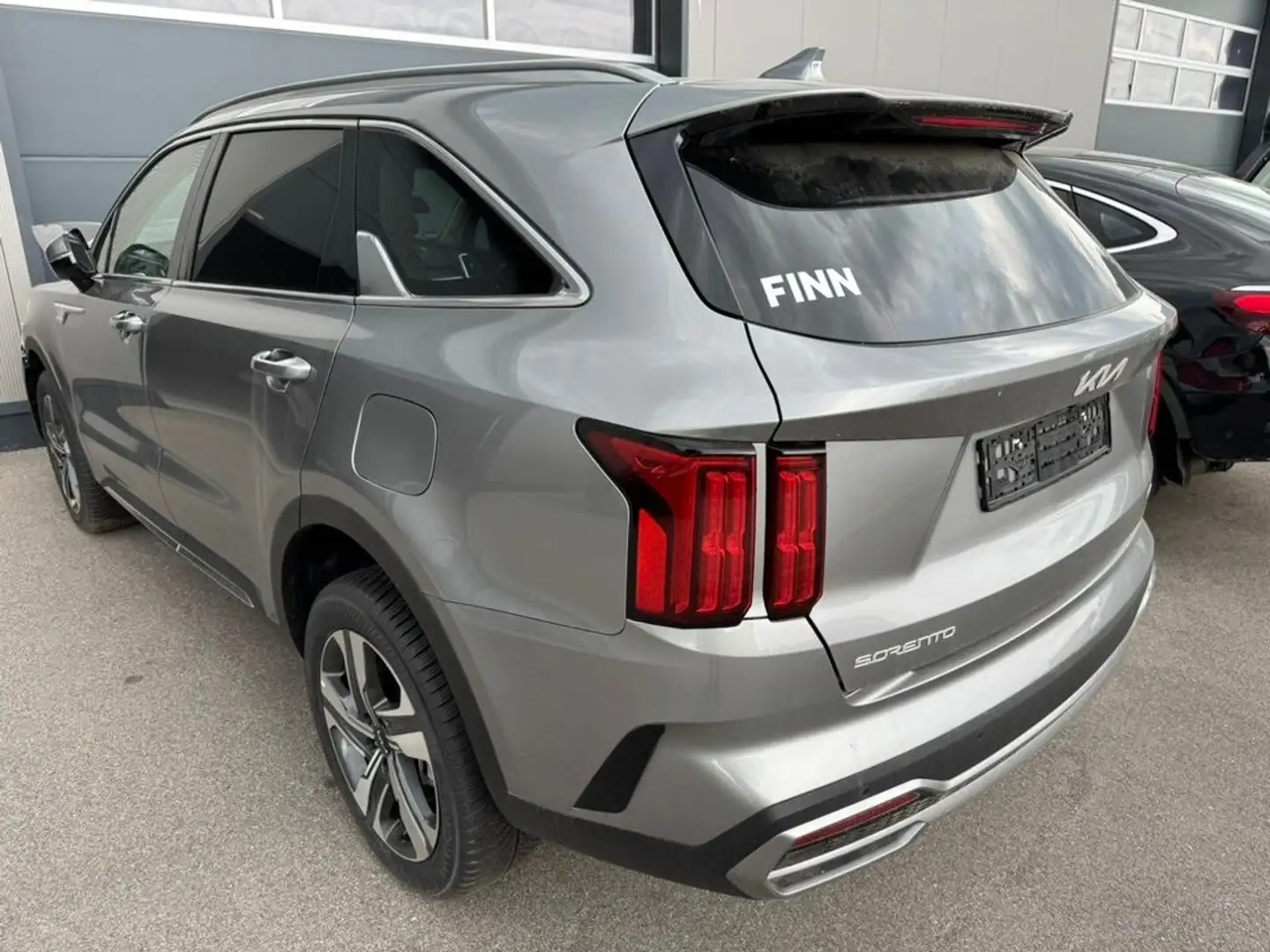 Kia Sorento KIA Sorento 1.6 T-GDI Hybrid Platinum4WD, 7-Sitz Gris - 1