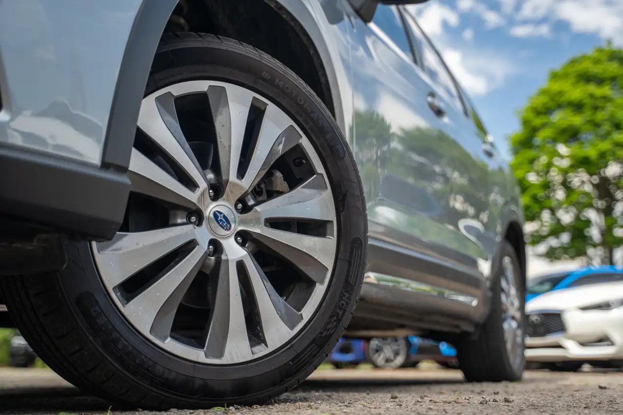 Subaru Ascent photo Subaru Ascent
