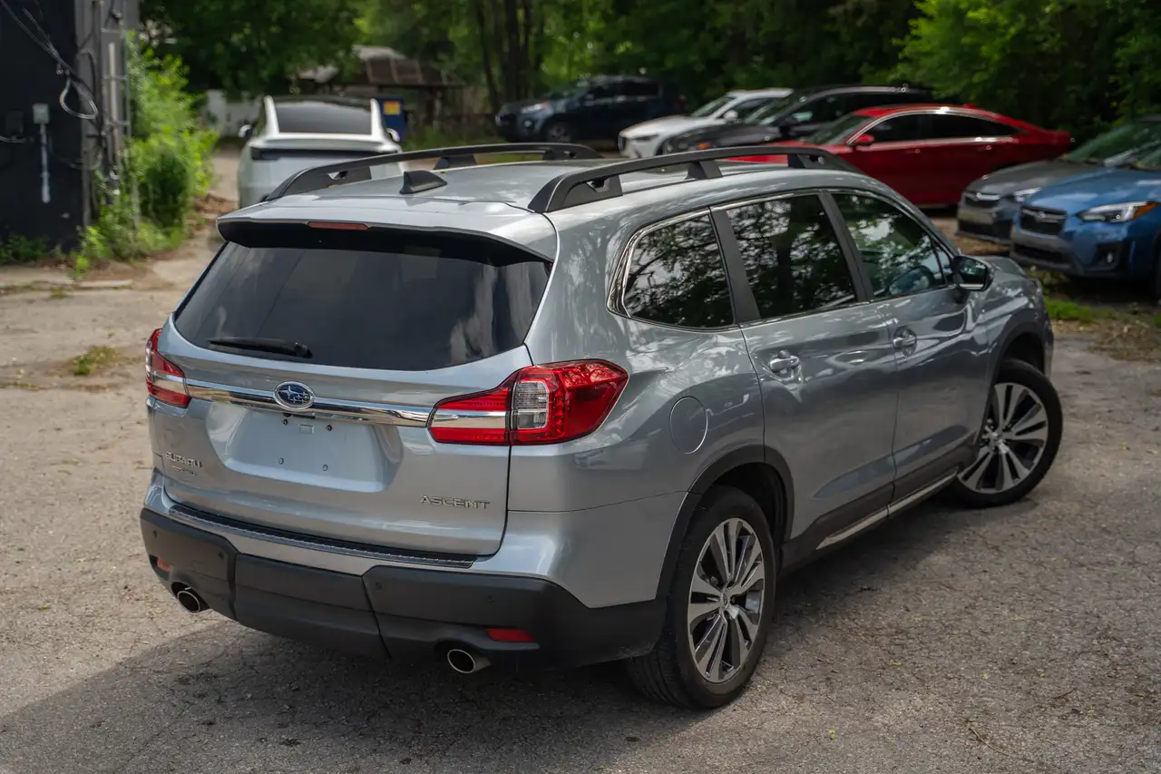 Subaru Ascent photo Subaru Ascent