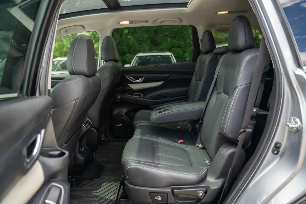 Subaru Ascent photo Subaru Ascent