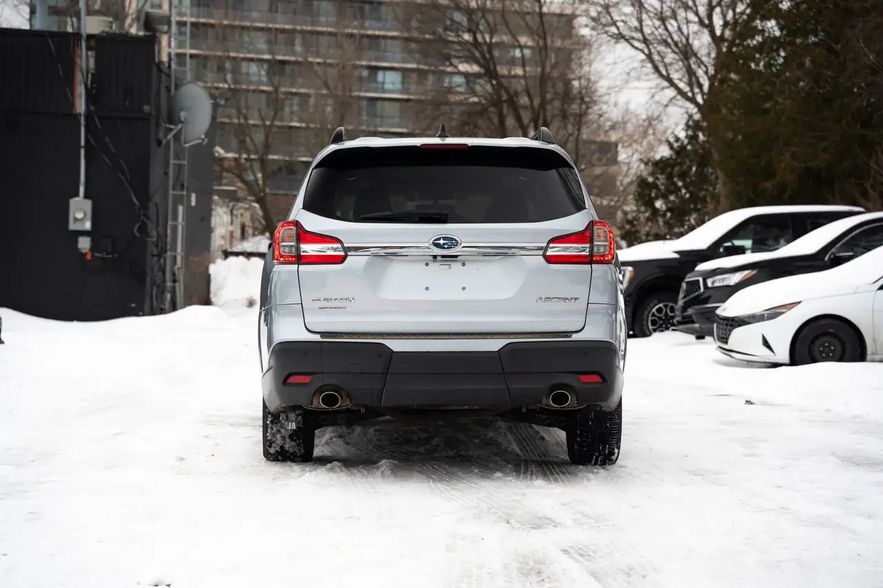 Subaru Ascent снимка Subaru Ascent
