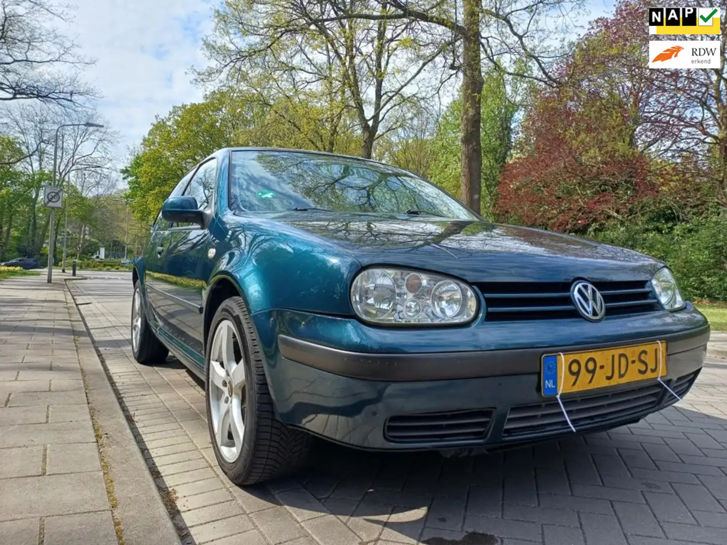 Volkswagen Golf 1.6-16V Comfortline Groen - 1